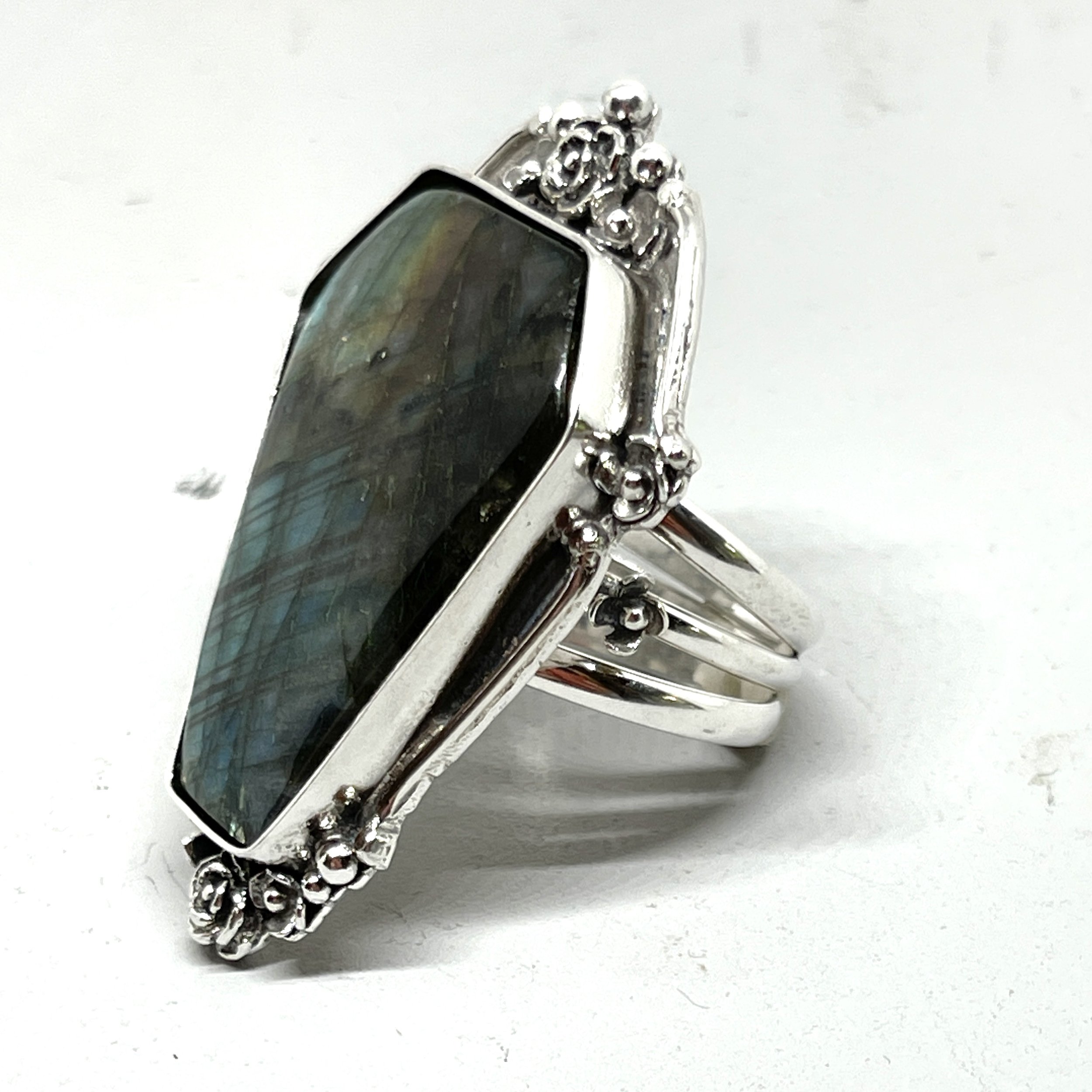 labradorite_coffin_statement_ring_7.JPG
