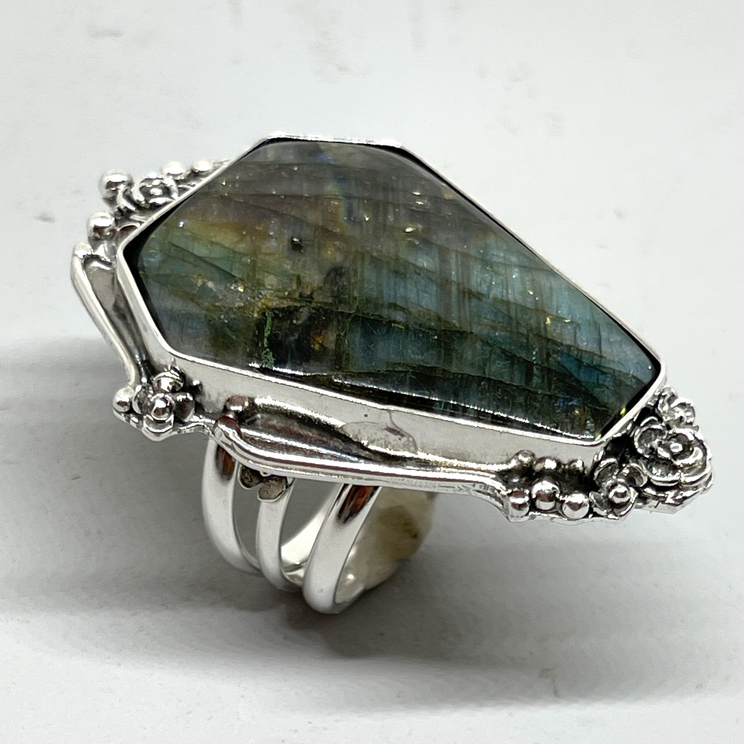 labradorite_coffin_statement_ring_8.JPG