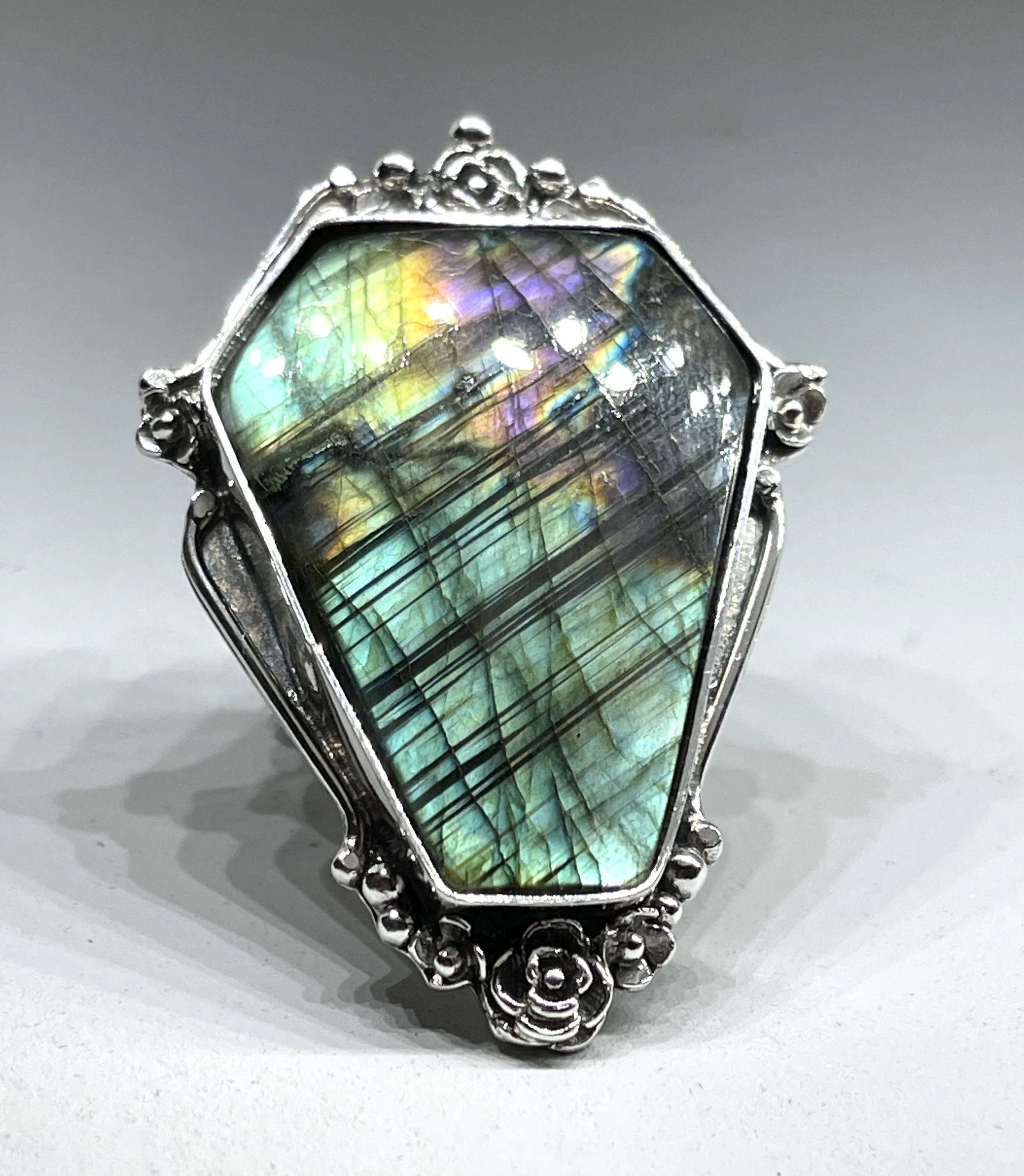labradorite_coffin_statement_ring_6.JPG