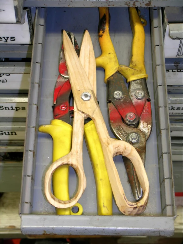alec_scissors_web.jpg