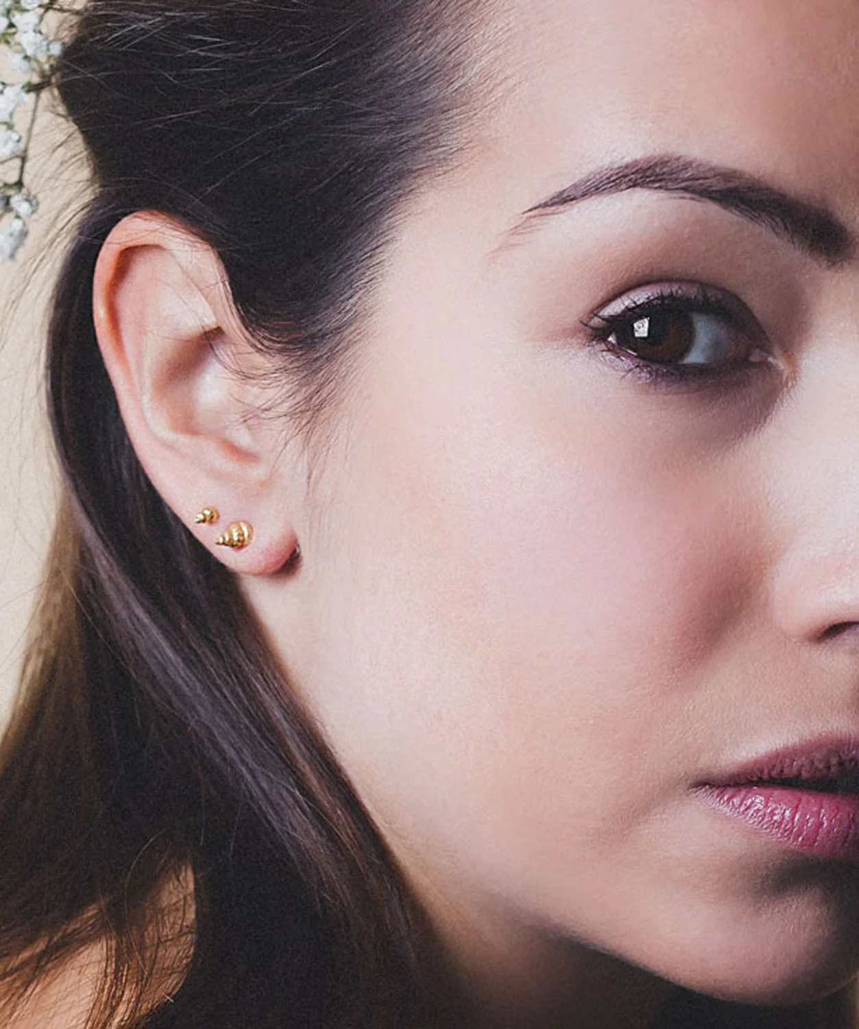 shell-stud-earrings