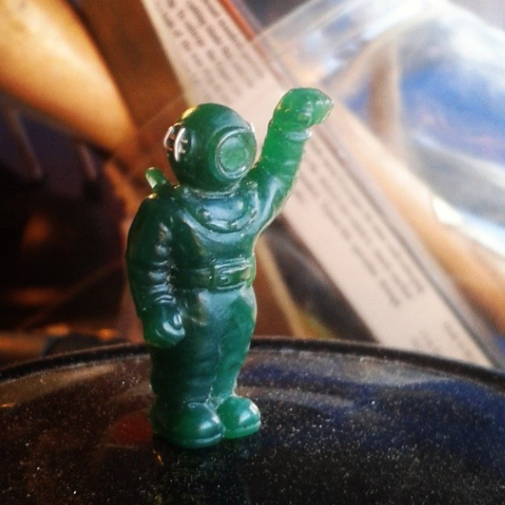 The finished wax master is used to create a mould.