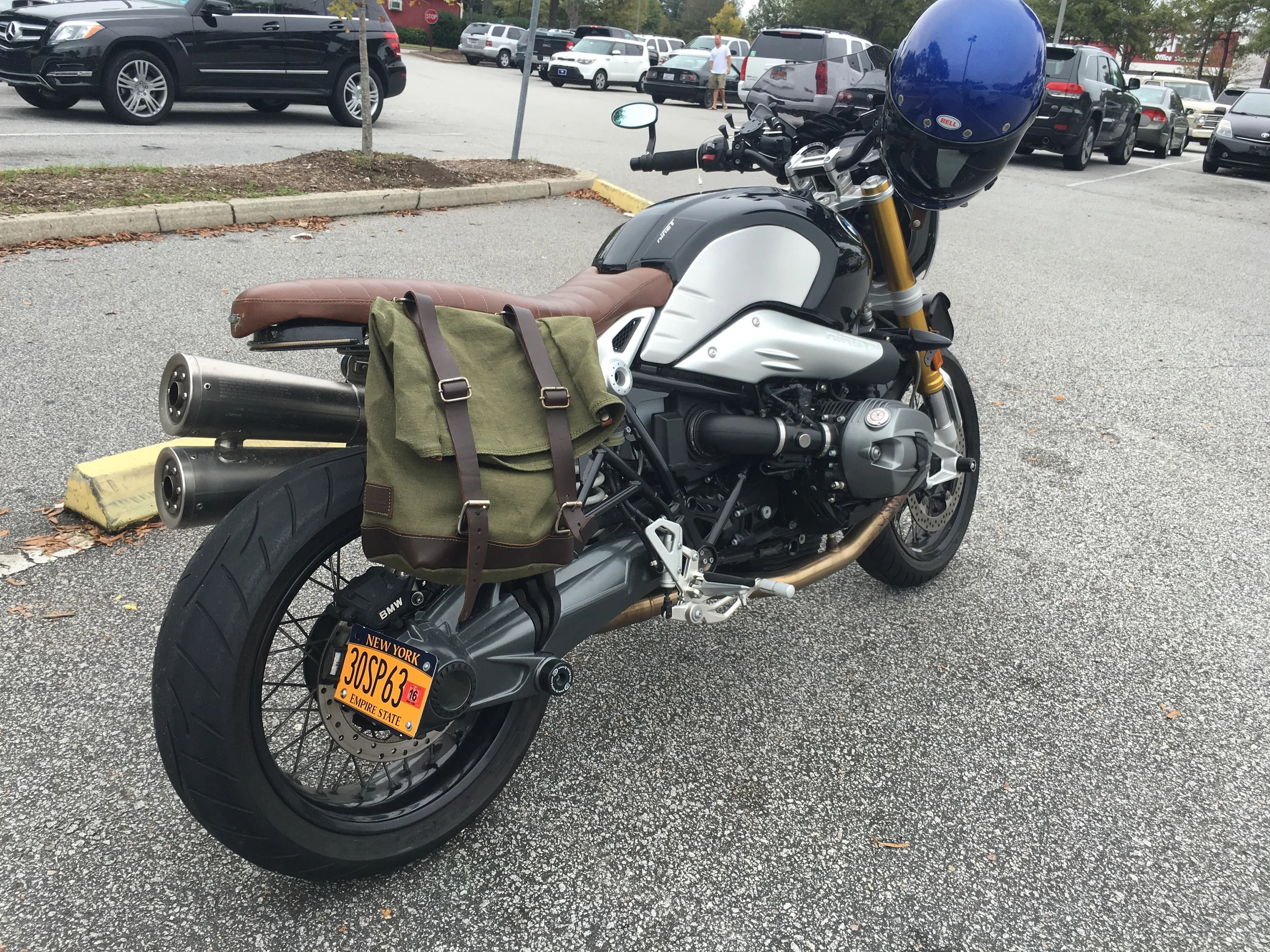 i bought this bike while in charleston but our shoot went longer than anticipated and i couldn't ride it to new york as planned.. so i had it shipped and....
