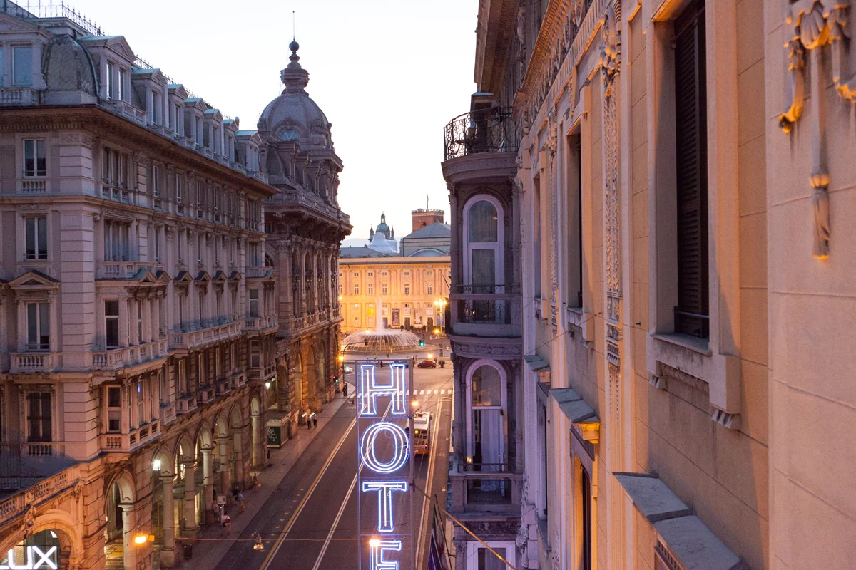 Piazza de Ferarri and Via XX Settembre , Genoa, alketamisja photography, 2016