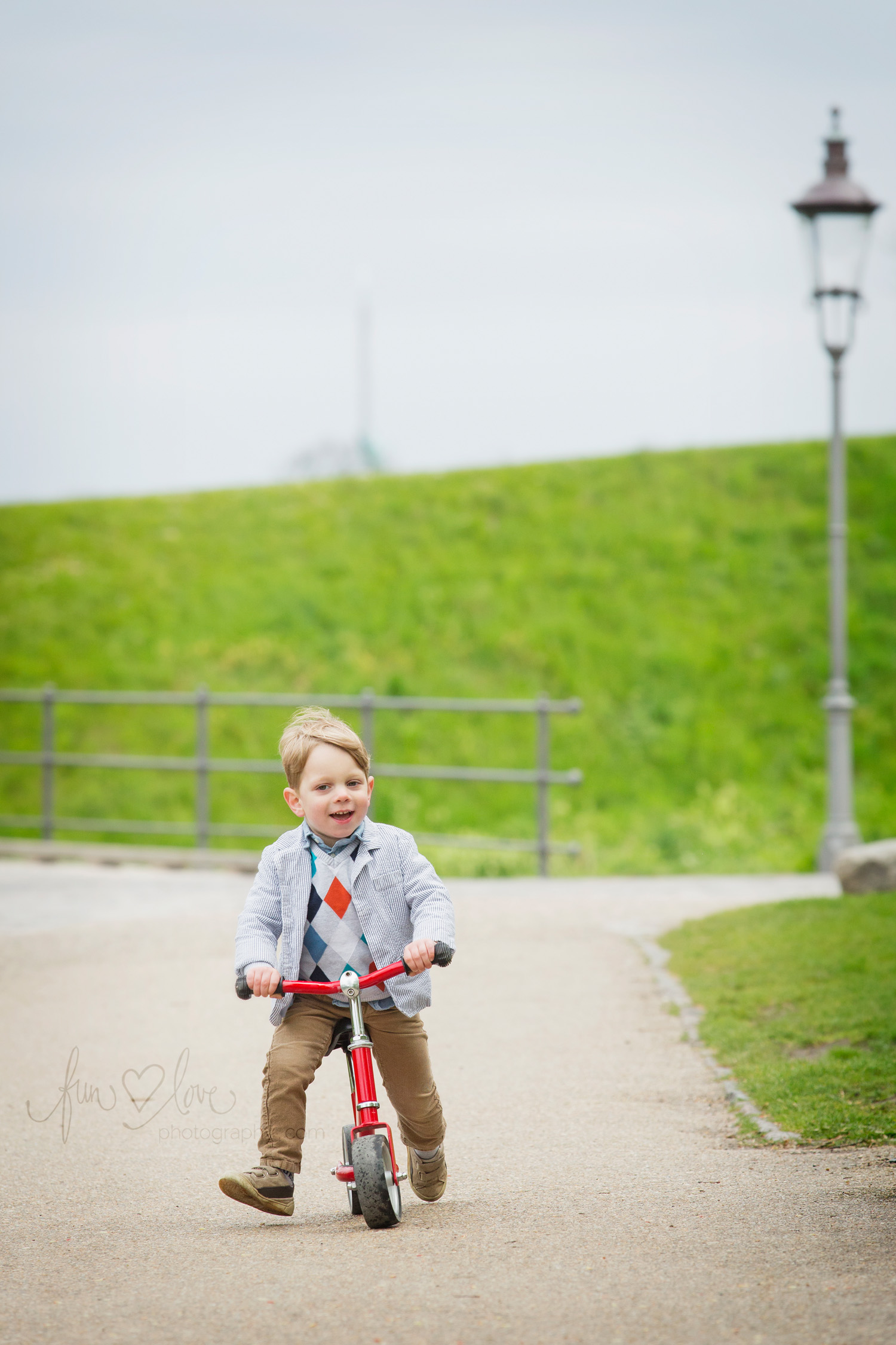 boy-on-balance-bike-toronto-child-photography