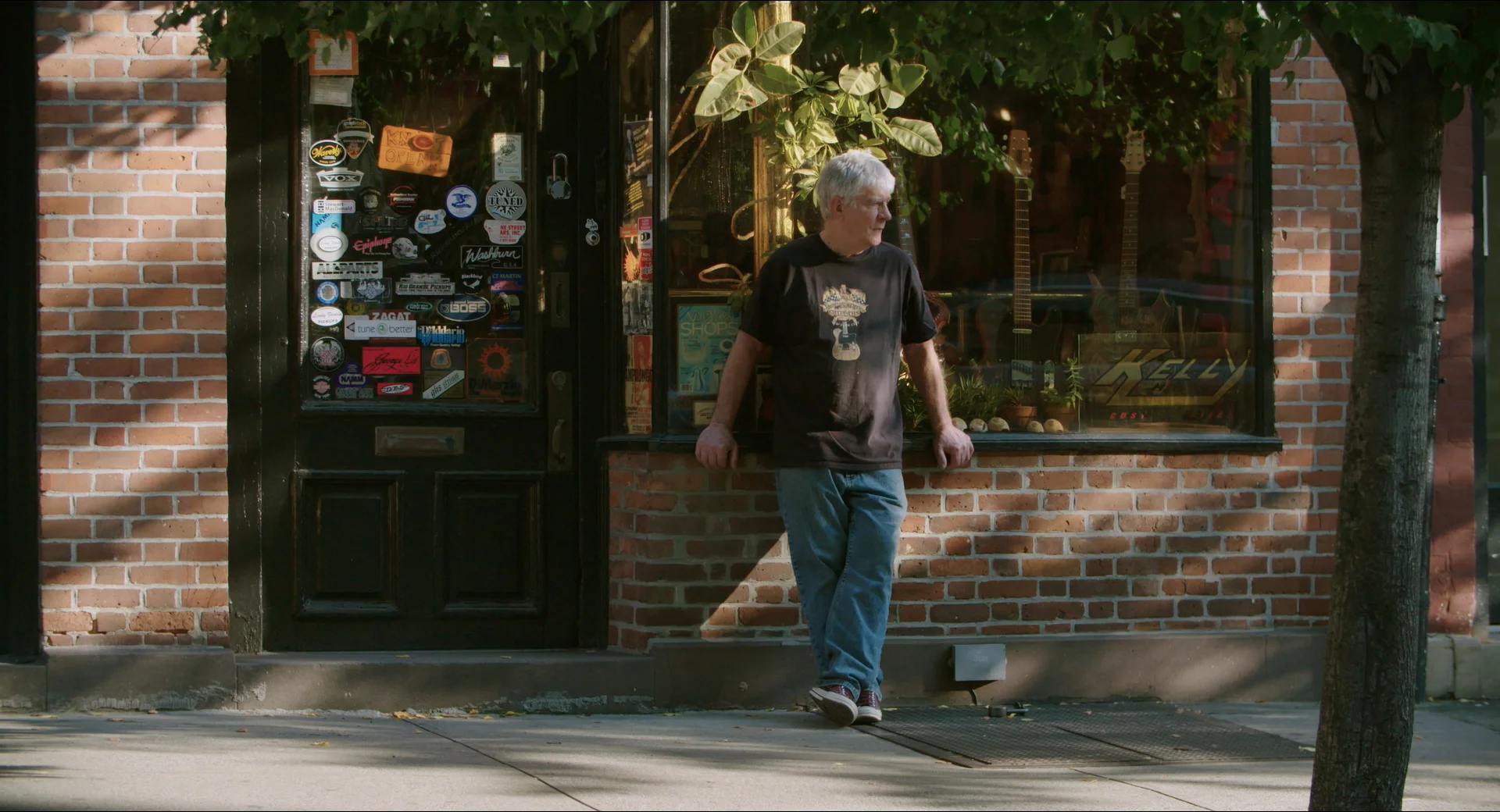 CARMINE STREET GUITARS - Opens in Theatres on Friday, April 5, 2019