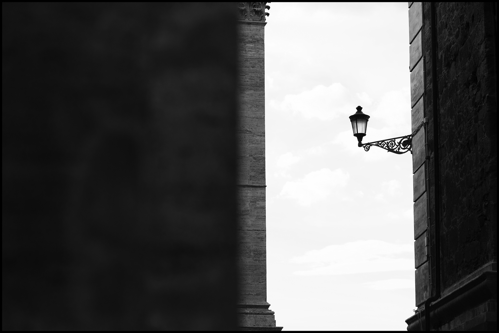4 June 2019 - Street lamp, Rome IT
