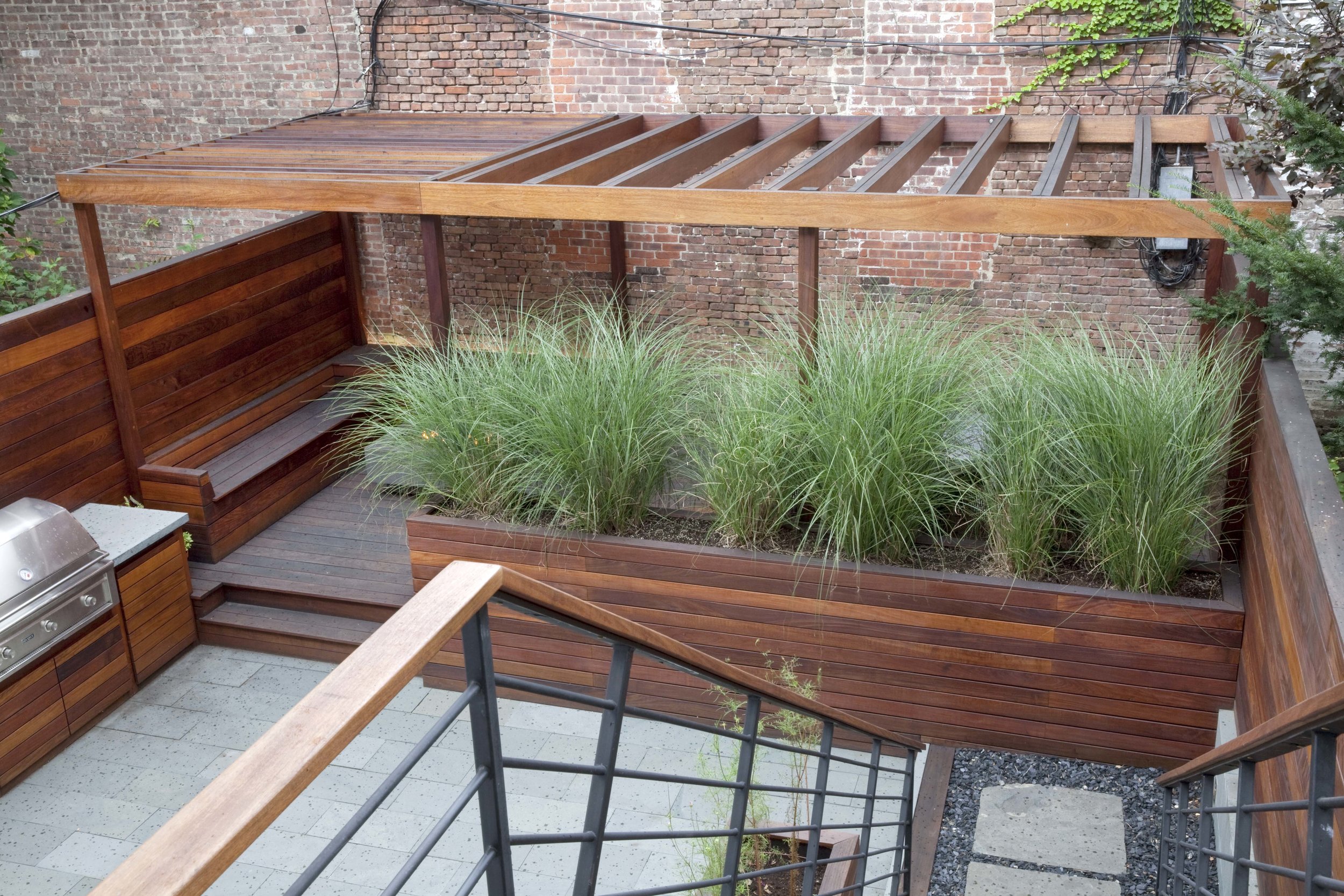 150_Henry_Street_10.jpg