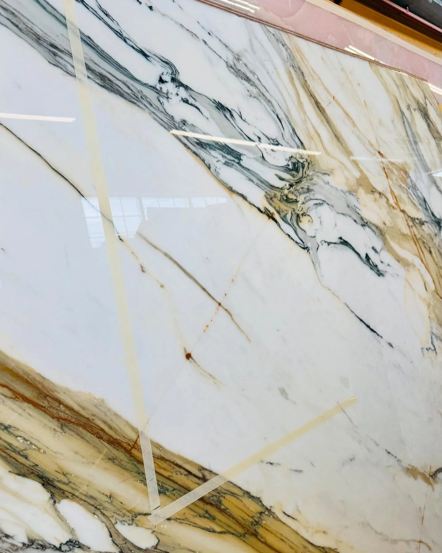 Marking up #stone #slabs for our #centralparksouth #project it’s going to be #spectacular #rodriguezstudioarch #ionionmarble #artistictile #nyc #construction #architecture #interiordesign #luxe #naturalbeauty #macchiavecchia #macchiavecchiamarb