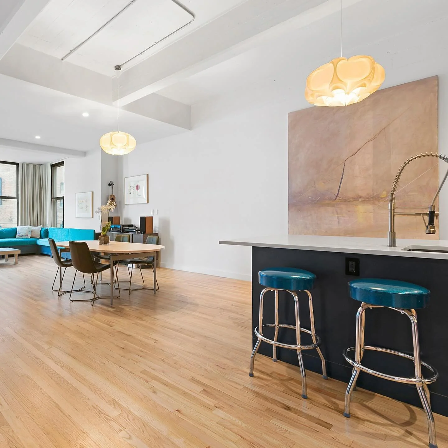 7 Smart Home Remodeling Ideas for Small Homes 🏡
Small homes are great for first-time buyers but can feel cramped with poor design. Remodeling offers a chance to optimize space and incorporate sustainable features. Rodriguez Studio can help you crea