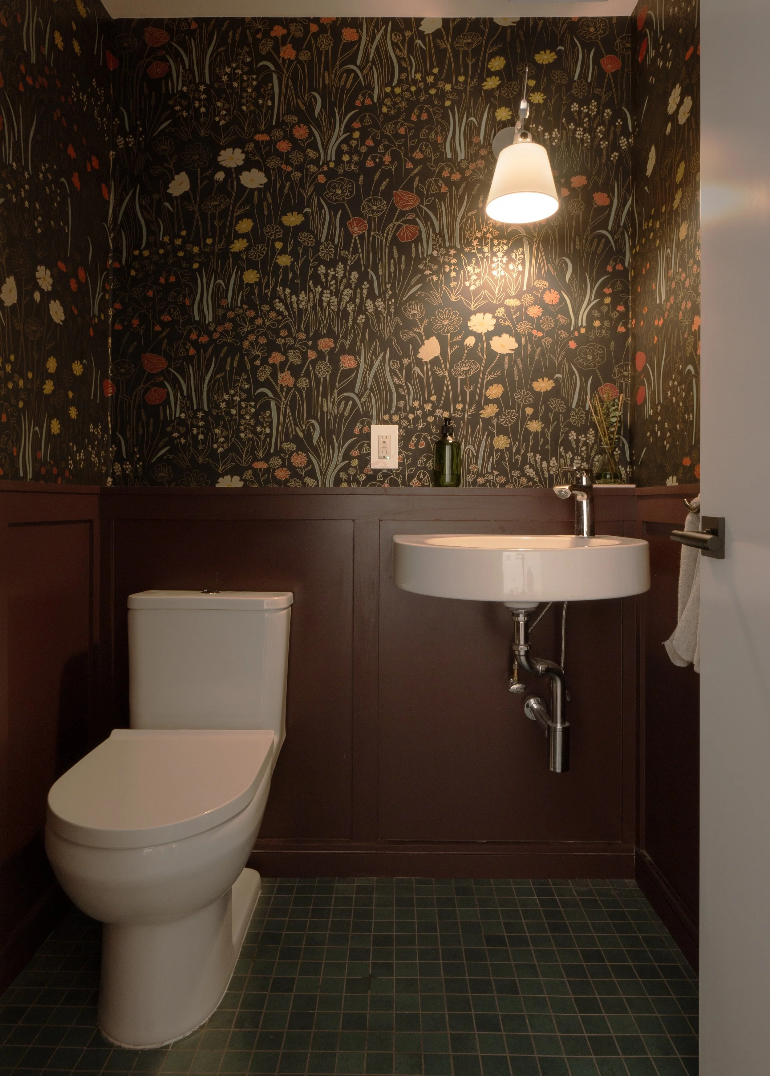 Basement bathroom.jpeg