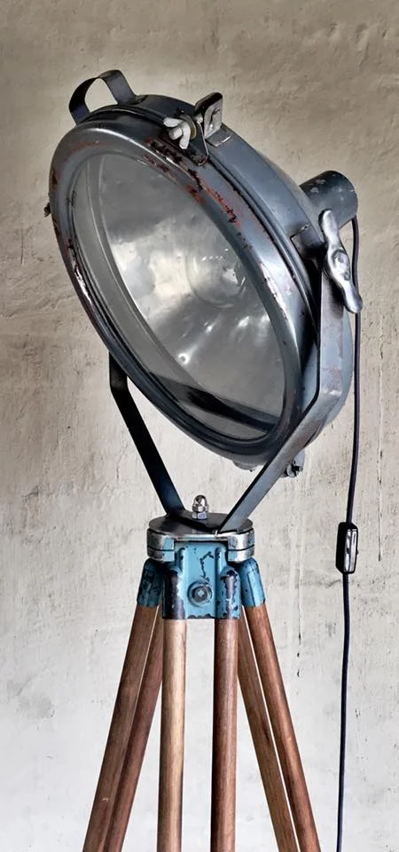 Light No. 37 - R13 750