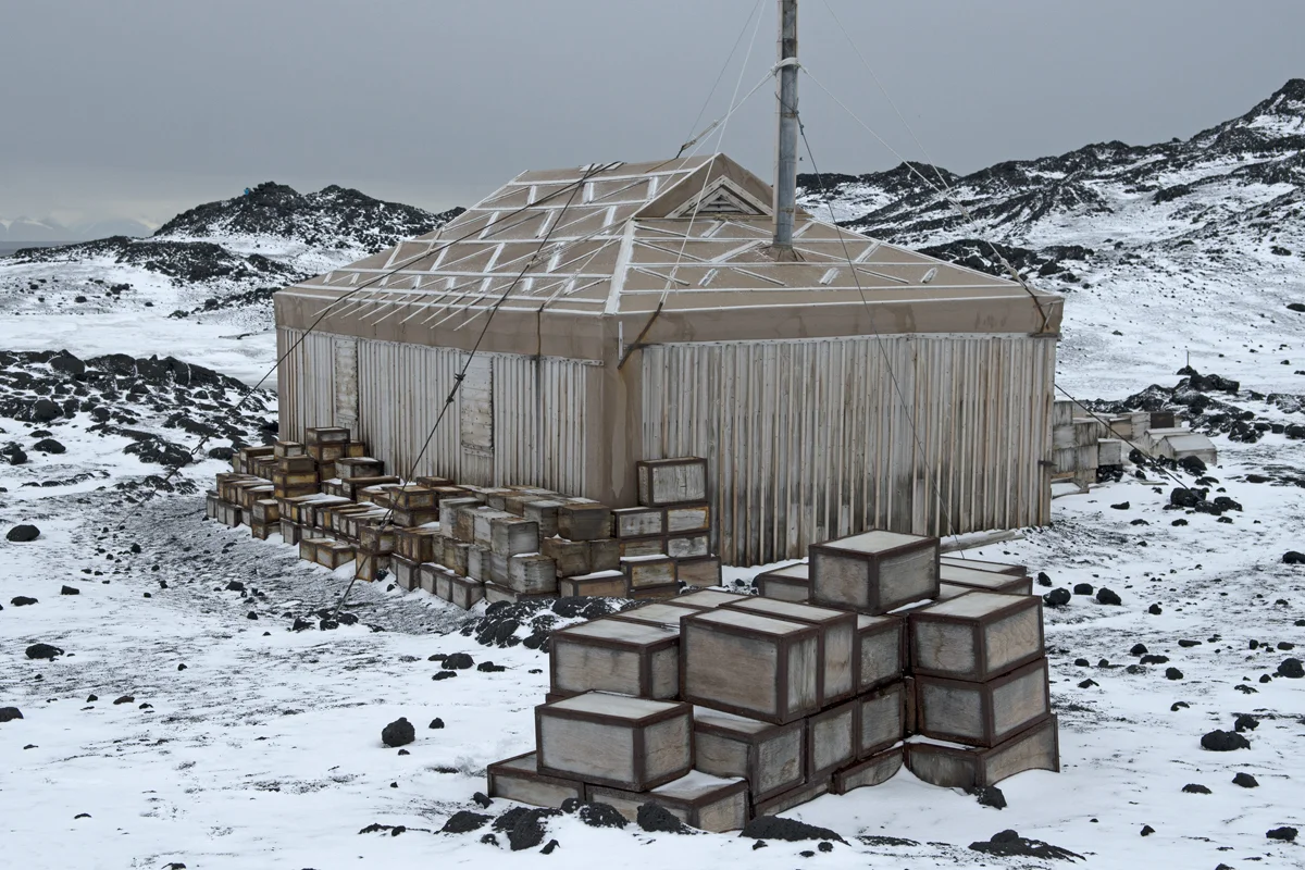 Shackleton Hut 2.jpg