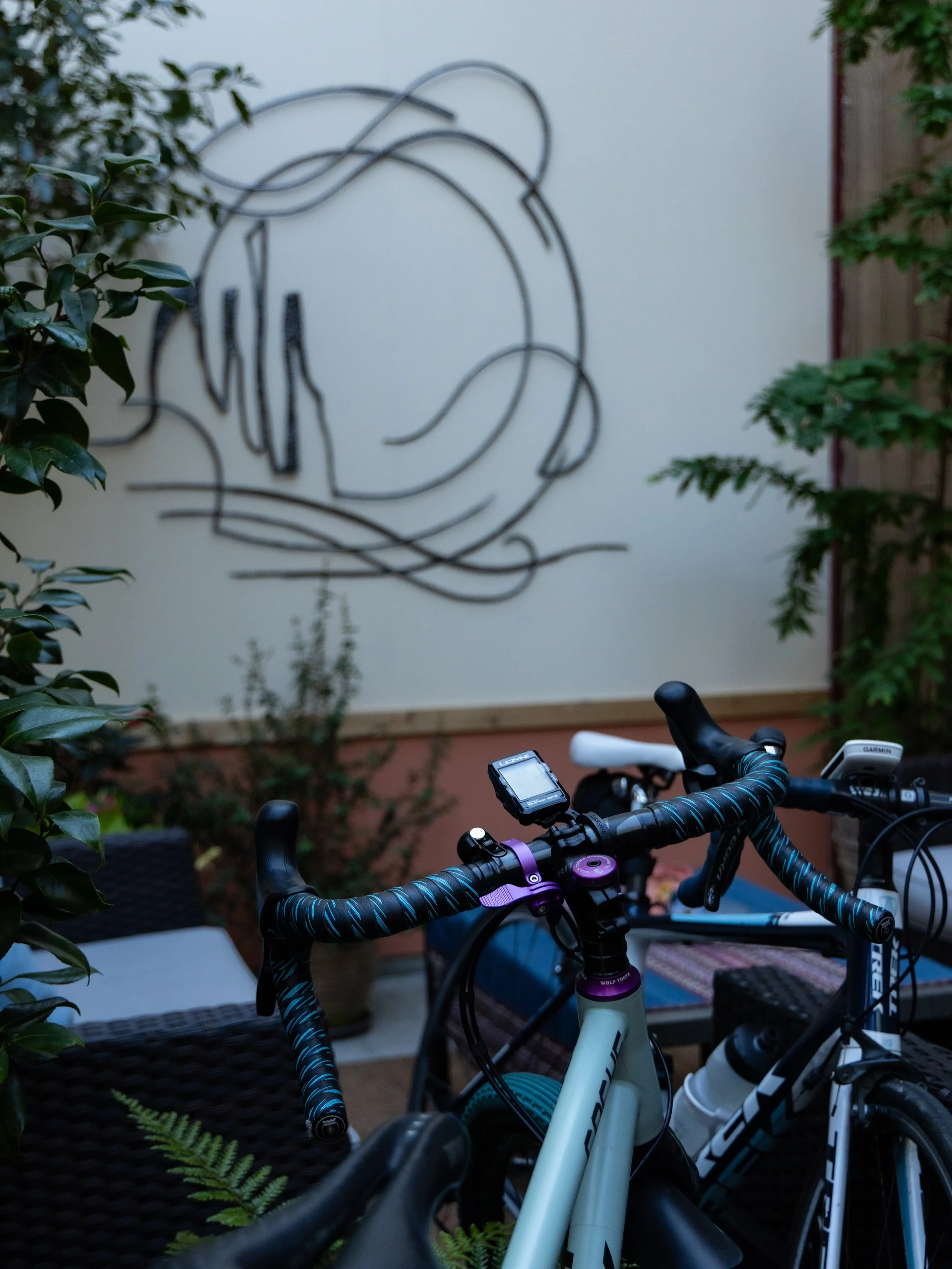 15 days left until the start of our 353 km cycle! 🚴🏻&zwj;♀️🏴󠁧󠁢󠁳󠁣󠁴󠁿 Follow along on our website - link in bio 

#scotland #callanishstones #callanishsociety #rideforcancersupport #callanishstandingstones