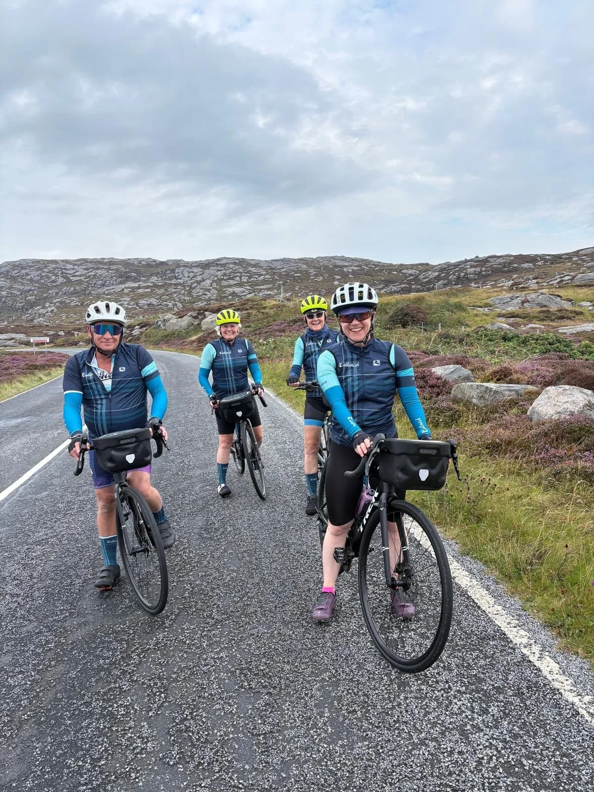 Day 2 - 41.8 km (part 1) We set off at 9 am and rode 10 kms before stopping to take the 20 minute ferry to Barra! The weather was absolutely beautiful - our guide Pete said it was the best cycling day he&rsquo;d had on Barra 🏴󠁧󠁢󠁳󠁣󠁴󠁿⛴️