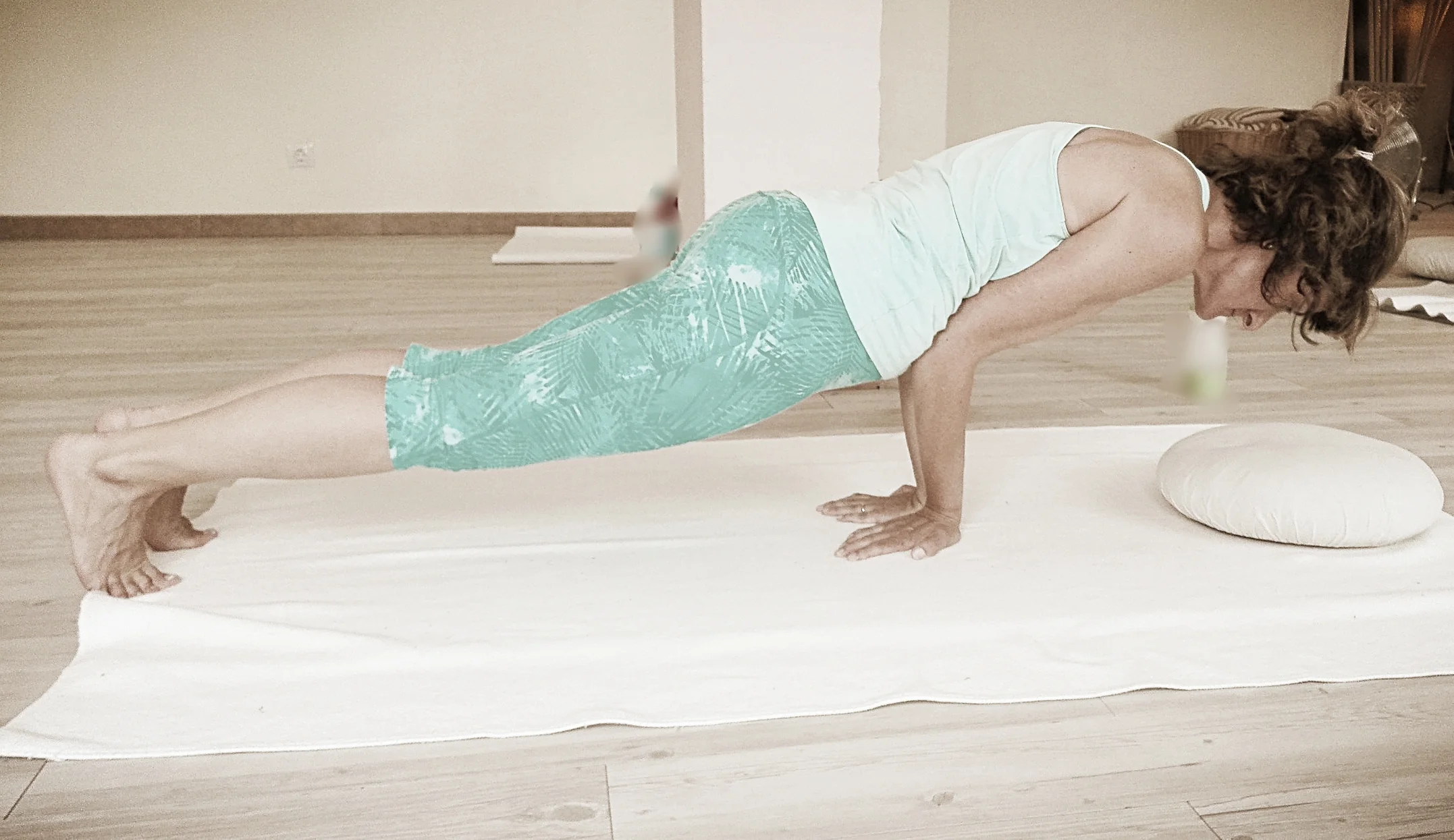 formación yoga les corts.jpg