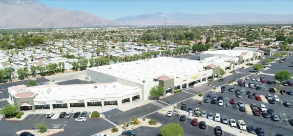 Commercial roofing project for a shopping center