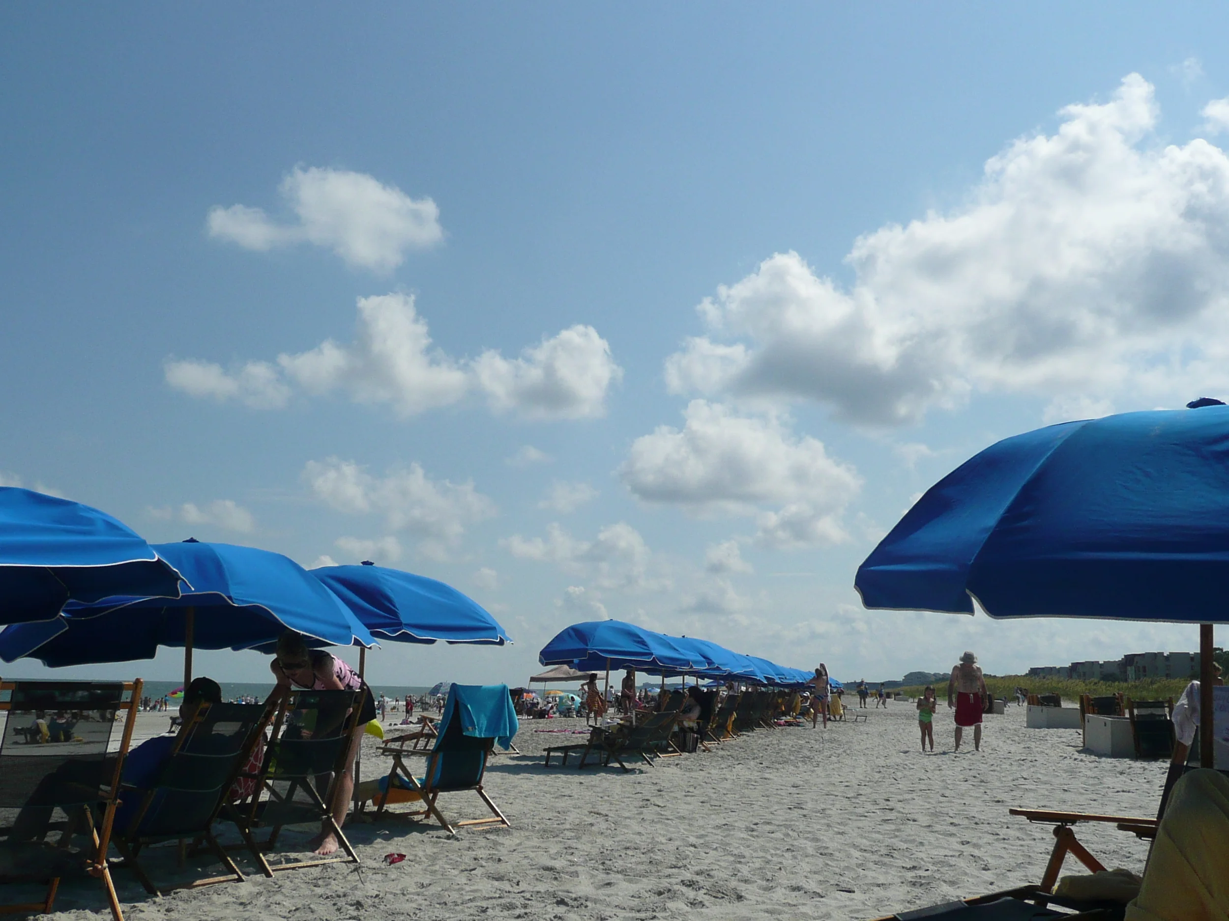 Beach and sky P1000160.JPG