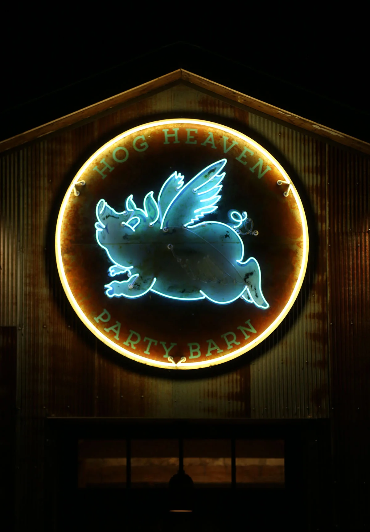 Neon Hog Heaven sign - DH