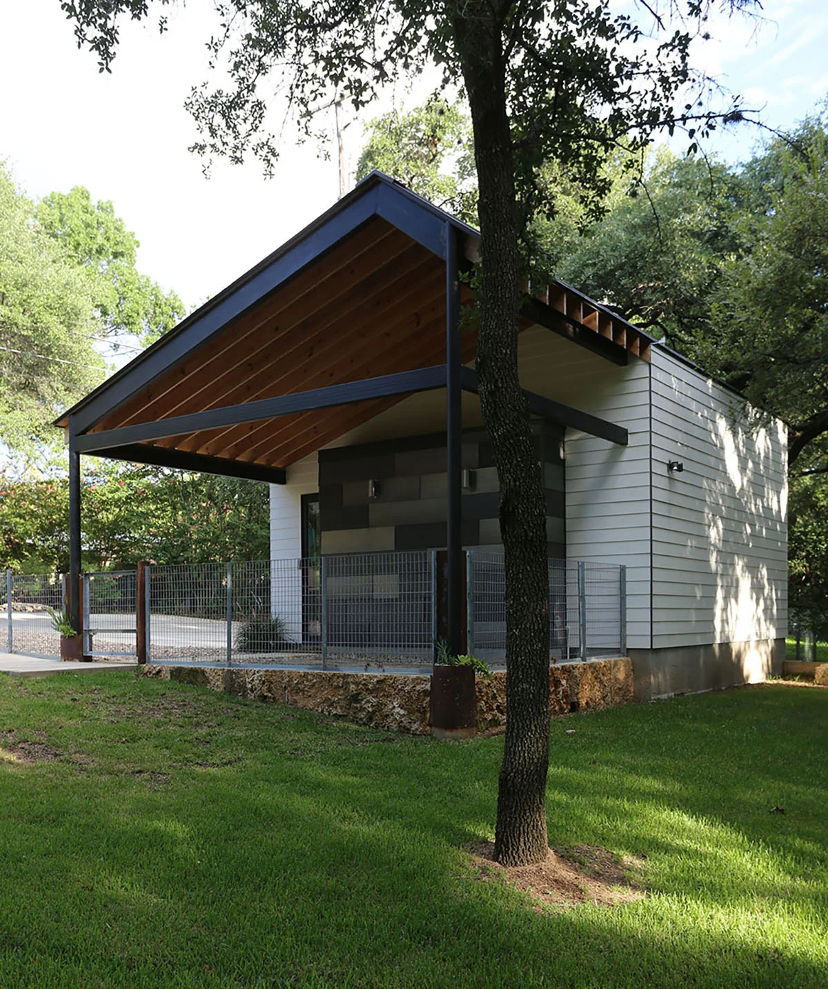 Detached garage and carport