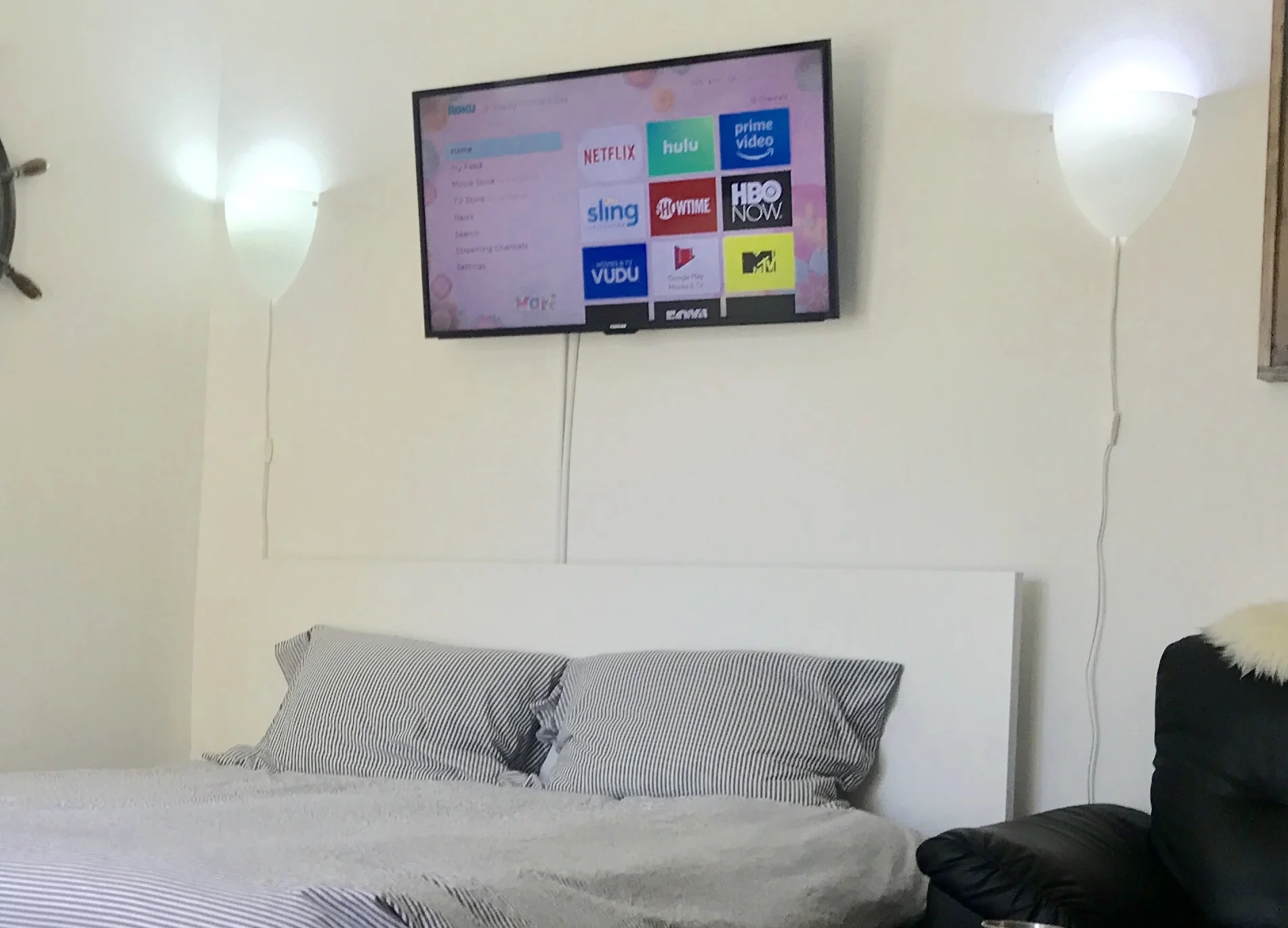 30" TV with Wall Mount