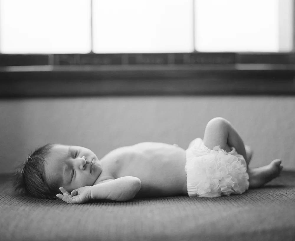 lifestyle-newborn-session-photography-016.jpg