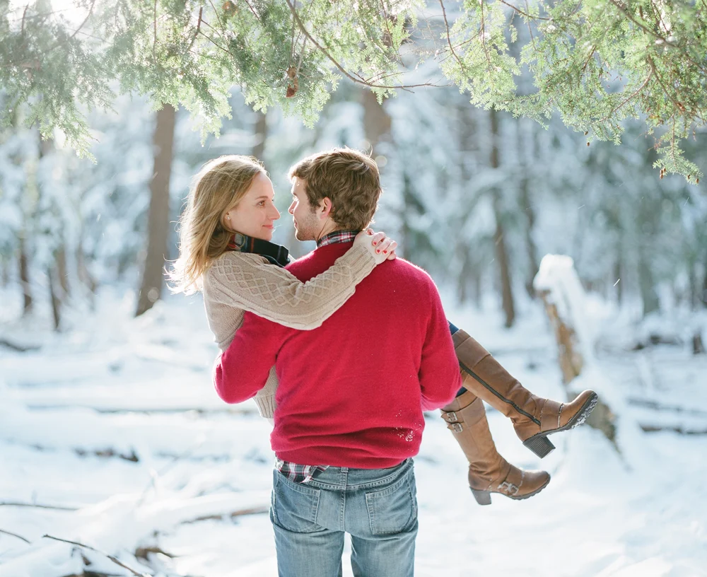 winter-engagement-photos-wausau-014.jpg