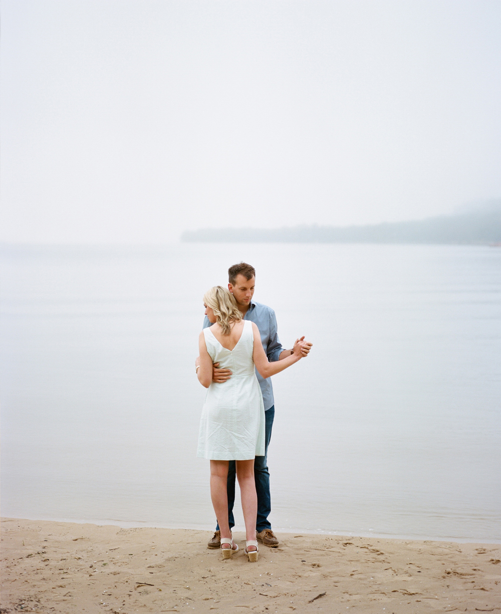 Wisconsin_Engagement_Photographers_002.jpg