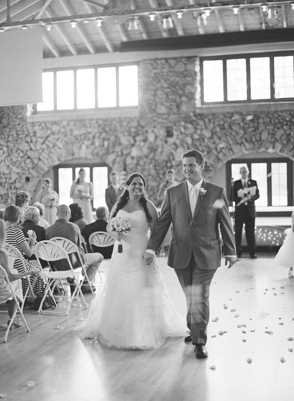 Wisconsin_Wedding_Photographers_025.jpg
