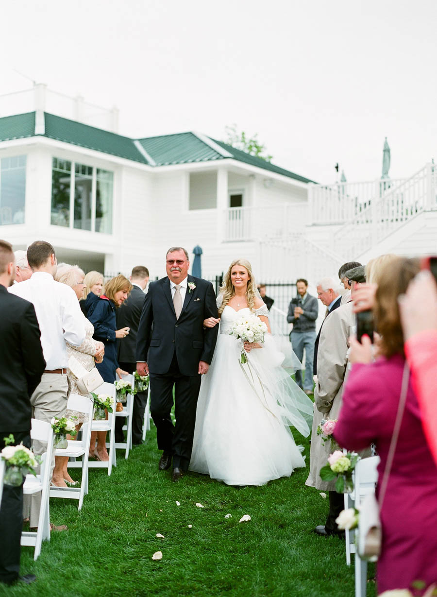 Horseshoe_Bay_Beach_Club_Door_County_Wedding_031.jpg