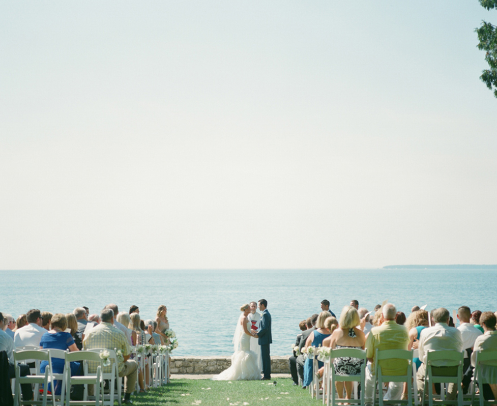 About_Thyme_Farm_Door_County_Wedding_014.jpg