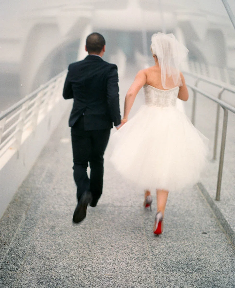 Milwaukee_Art_Museum_Wedding_Photographer.jpg