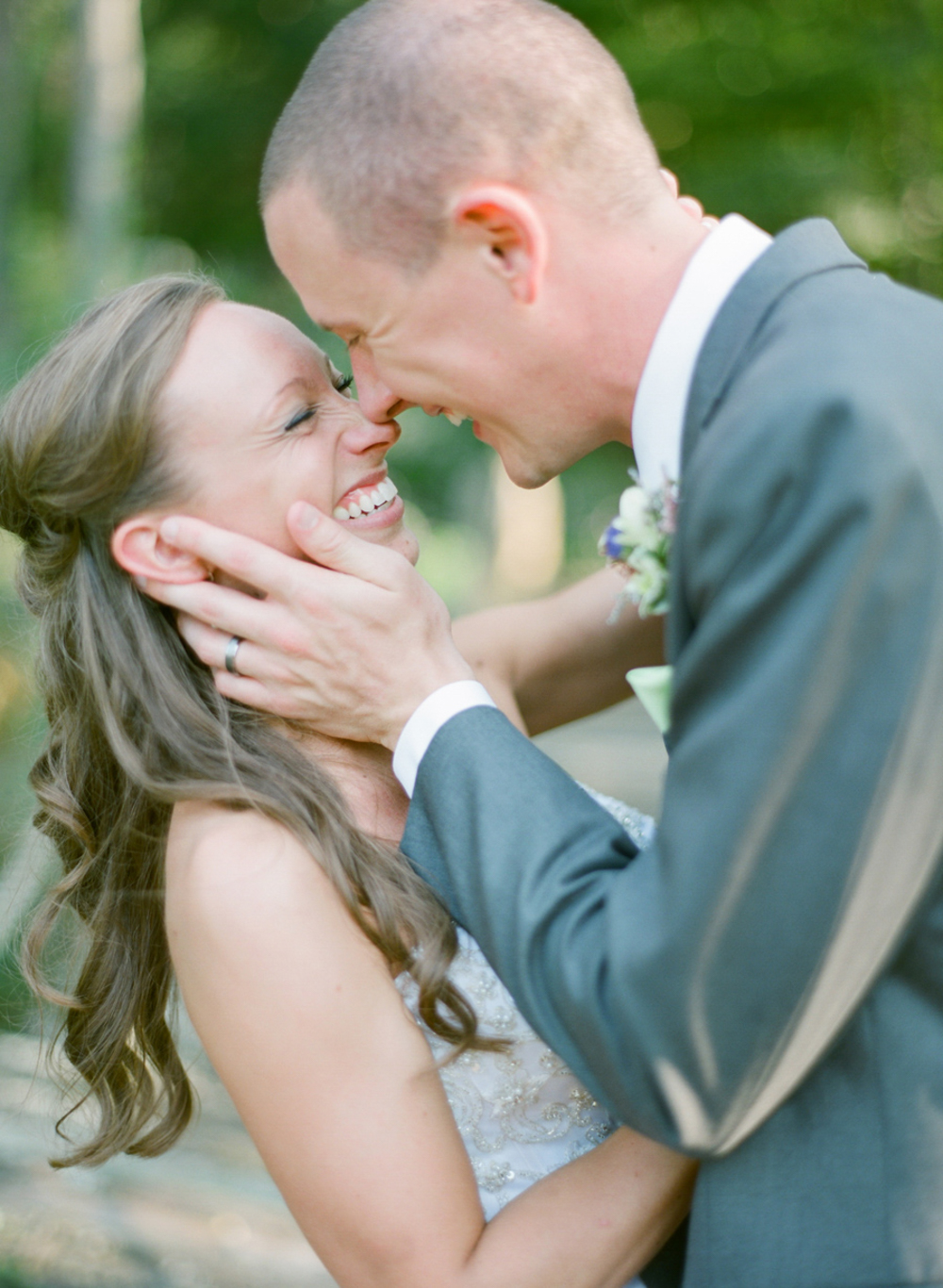 Madison_Wisconsin_Wedding_Photographers_18.jpg