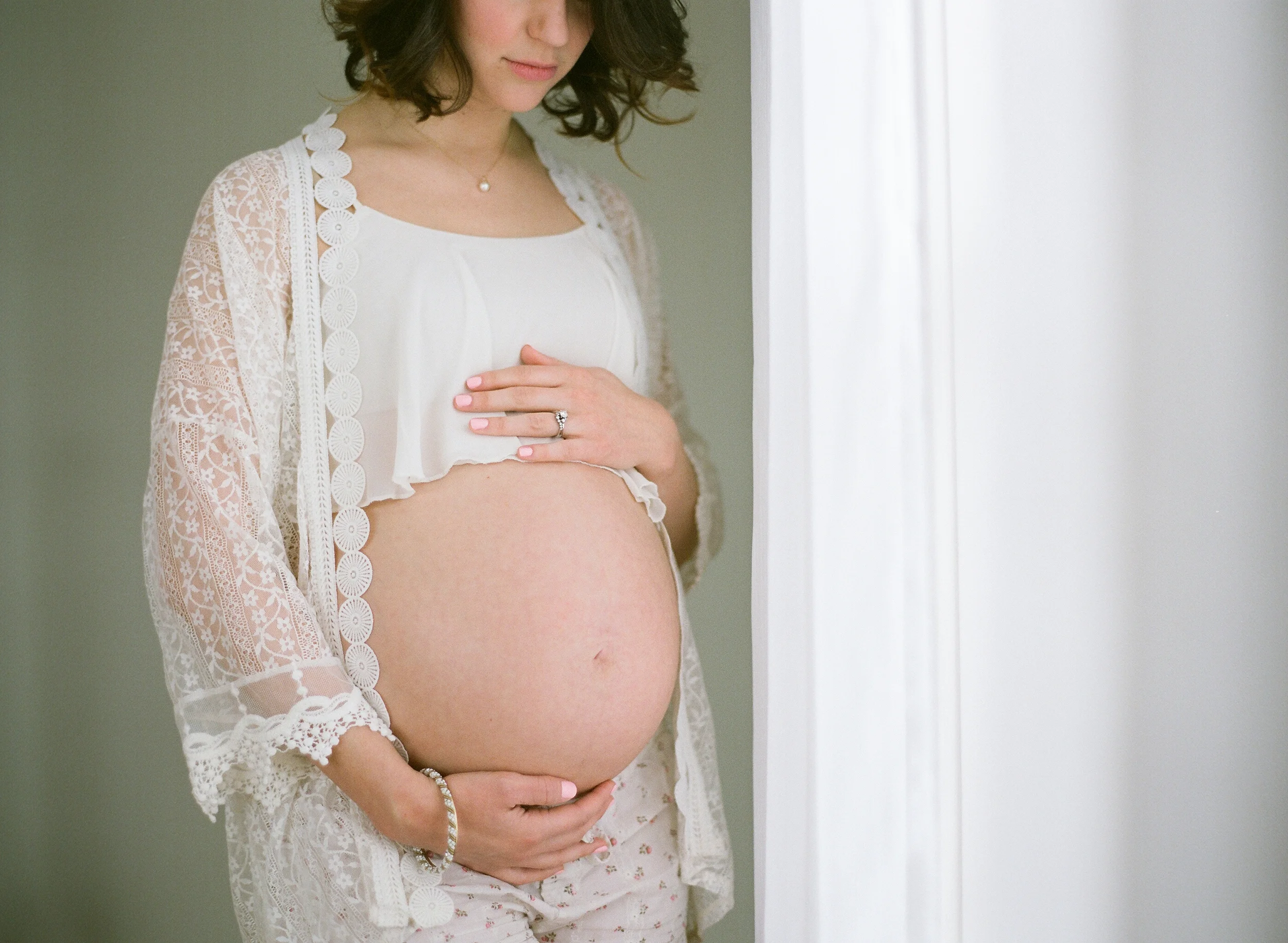 11-038-Amanda-Tyler-Maternity.JPG