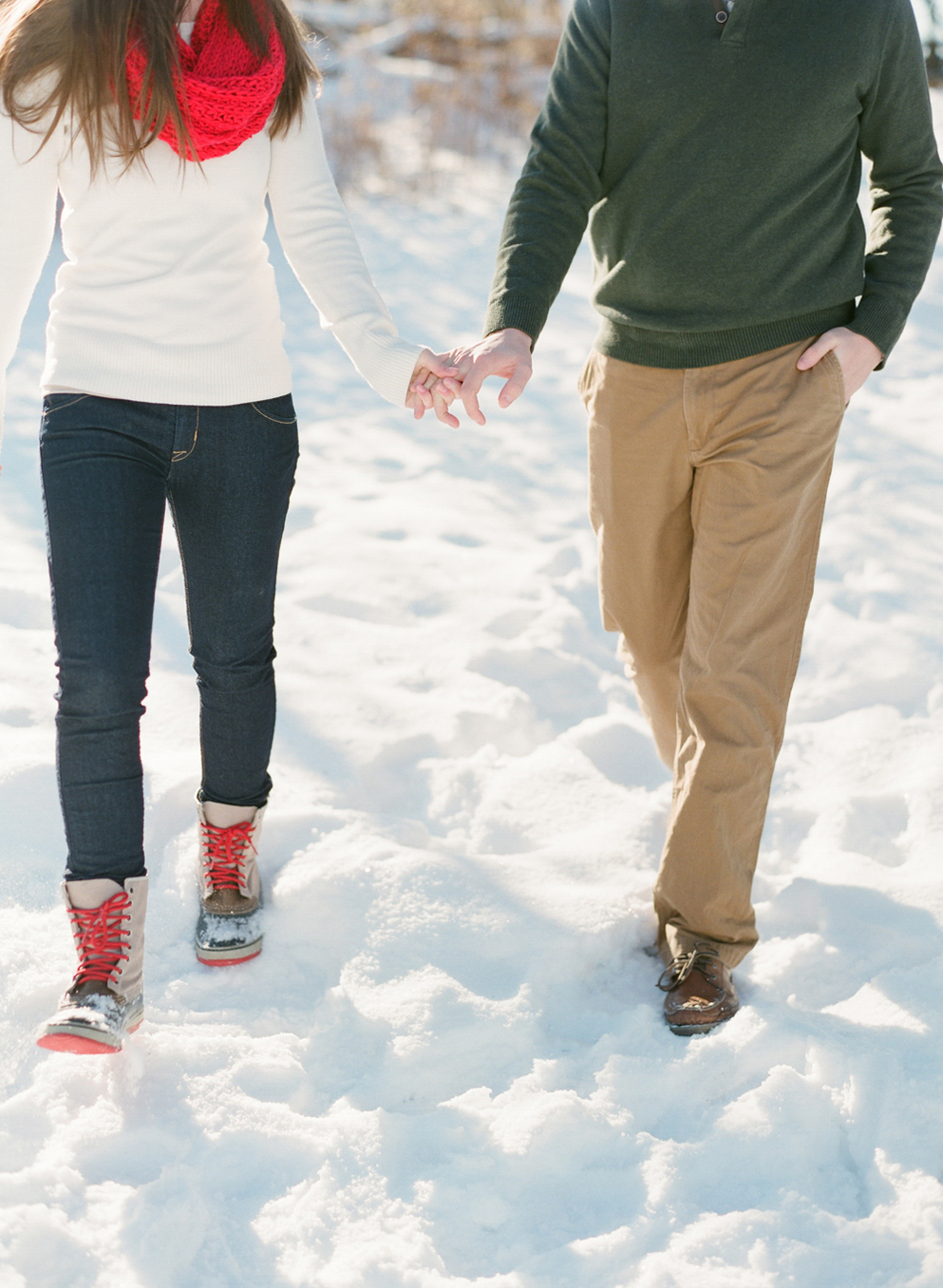 Wisconsin_Winter_Engagement_Wausau_Photographer_010.jpg