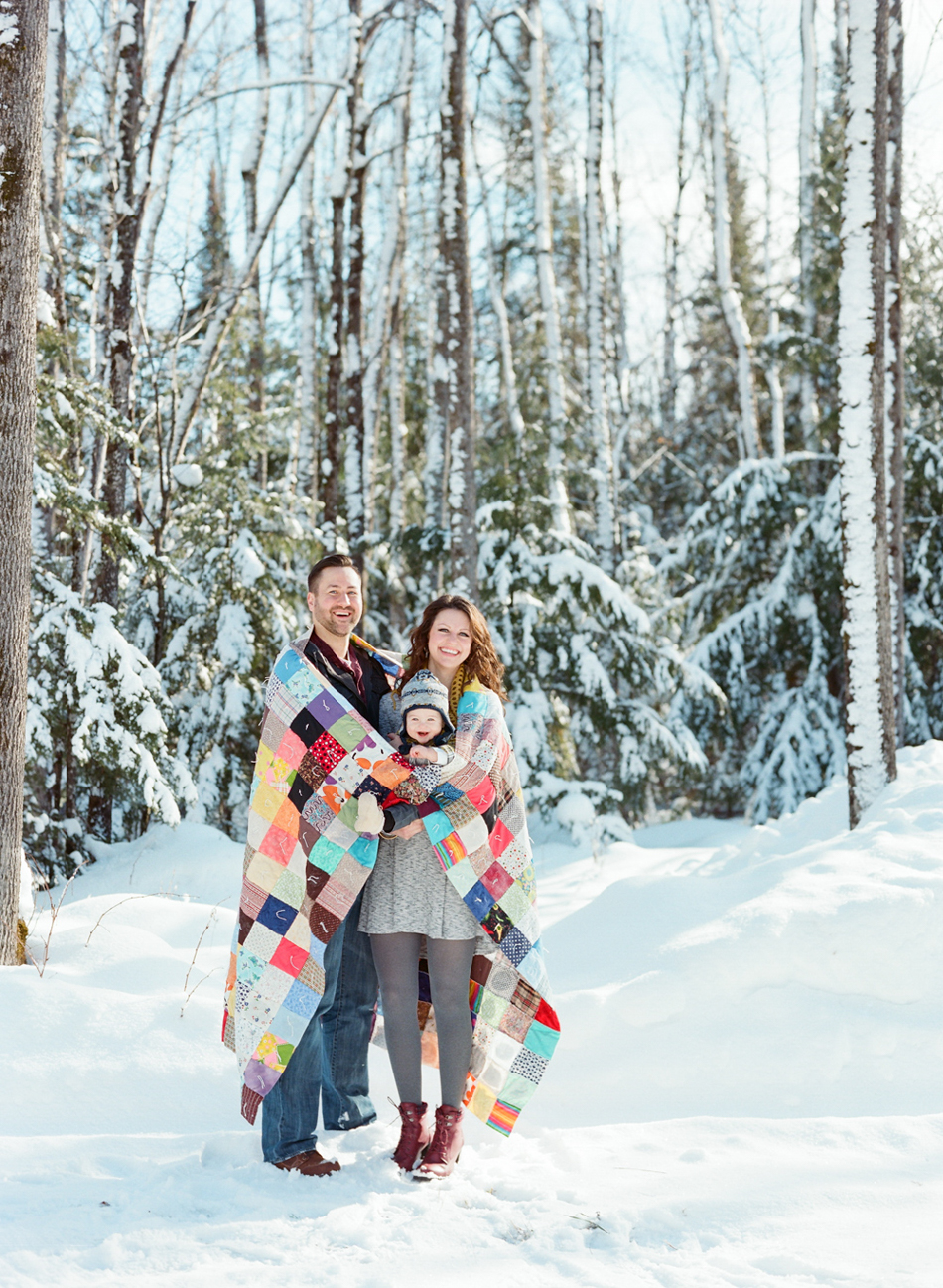 Winter_Family_Photography_Wisconsin_007.jpg