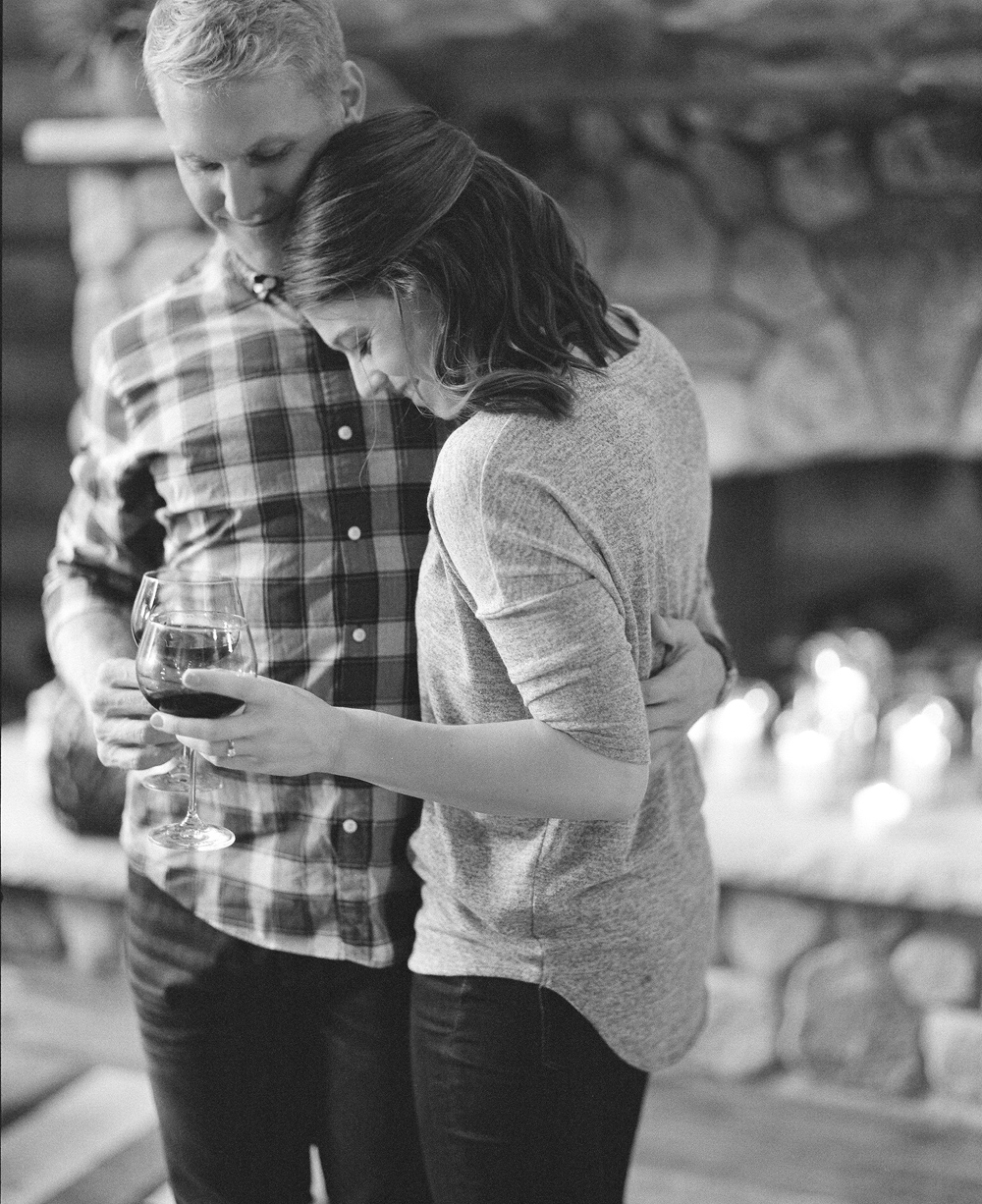 Cozy-Northwoods_WI_Engagement_010.jpg