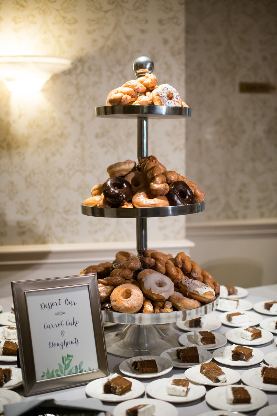 oneida country club wedding donuts