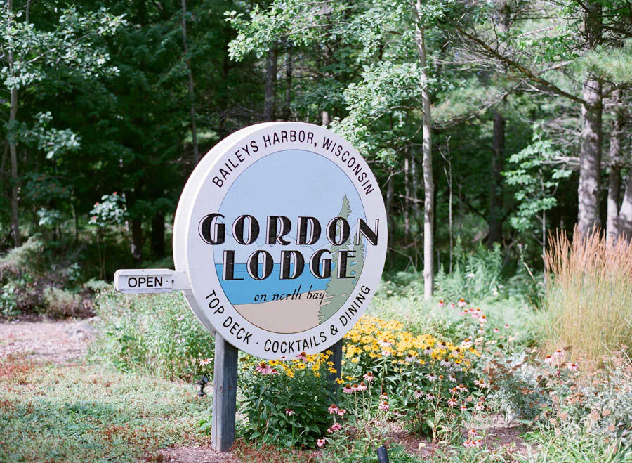 042-door-county-gordon-lodge-wedding.jpg