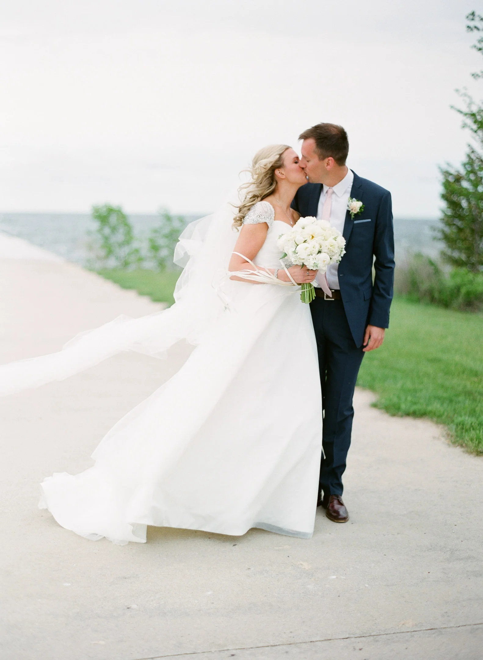 022-horseshoe-bay-beach-club-door-county-wedding.JPG
