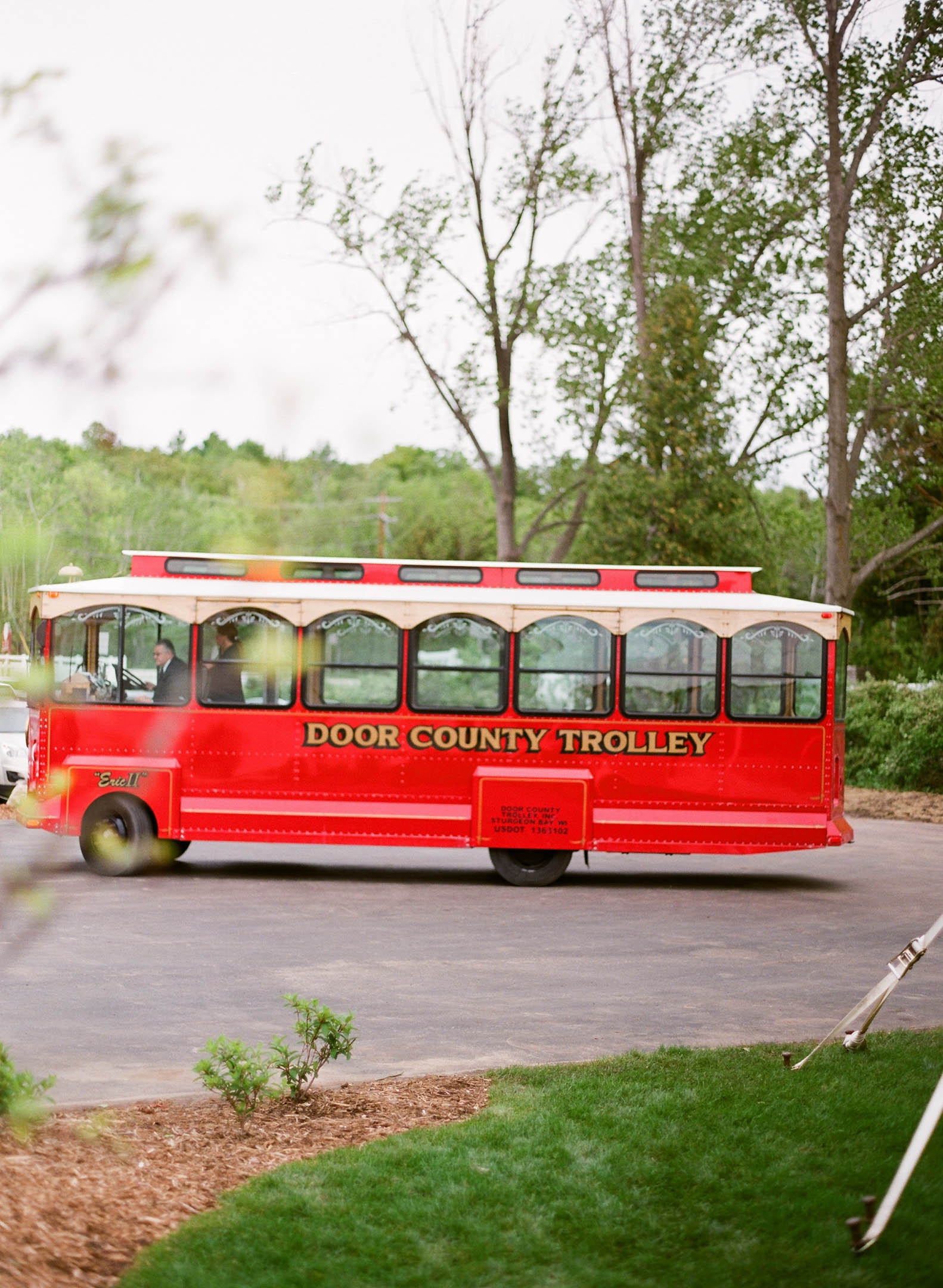 025-horseshoe-bay-beach-club-door-county-wedding.JPG
