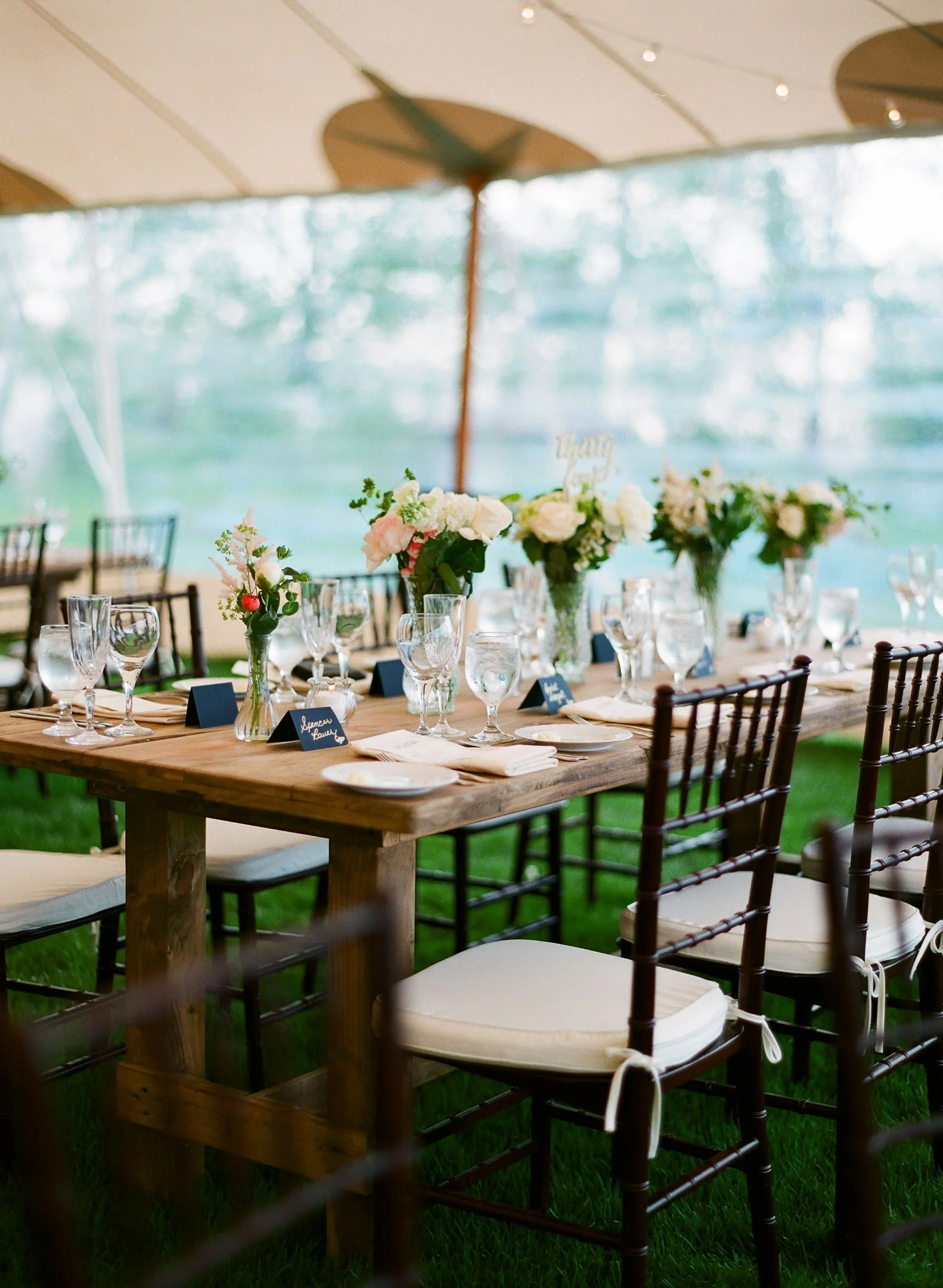 036-horseshoe-bay-beach-club-door-county-wedding.JPG