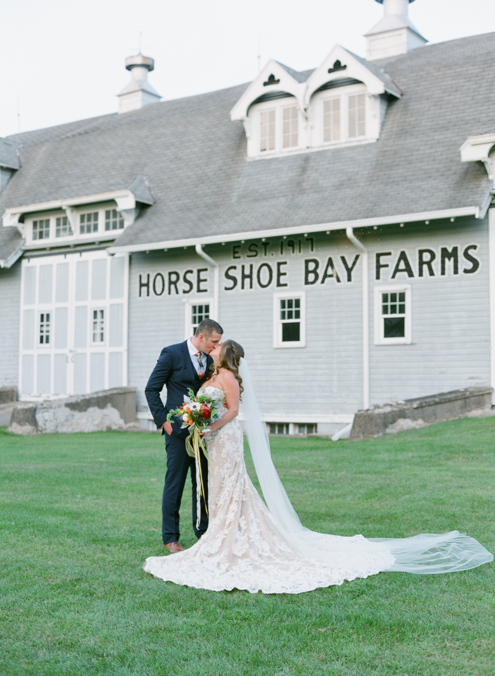 horseshoe bay farms wedding portraits by the barns
