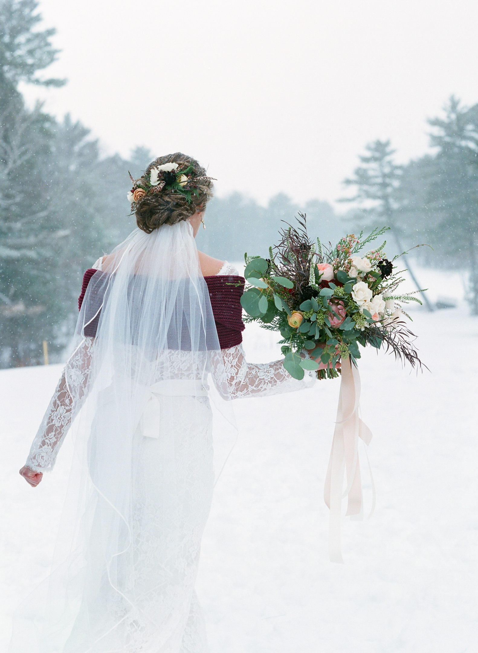 winter bride burgundy bouquet and shawl