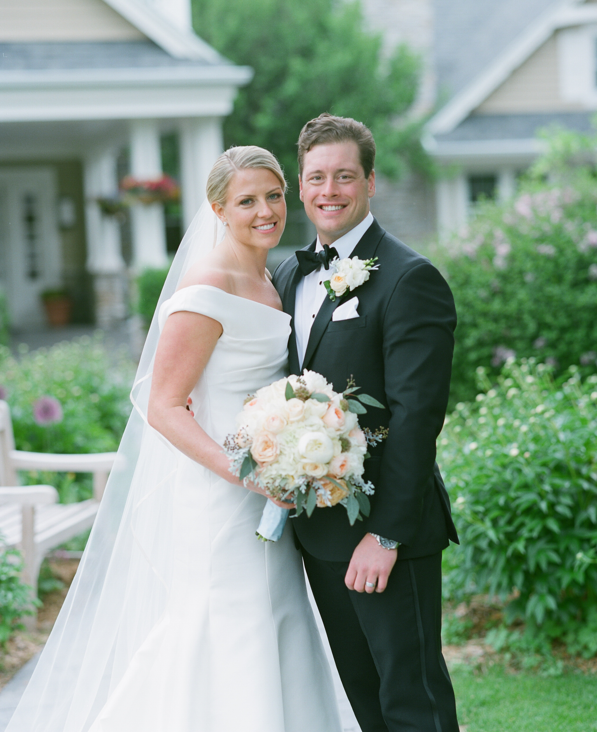 classic door county wedding portrait at horseshoe bay golf club