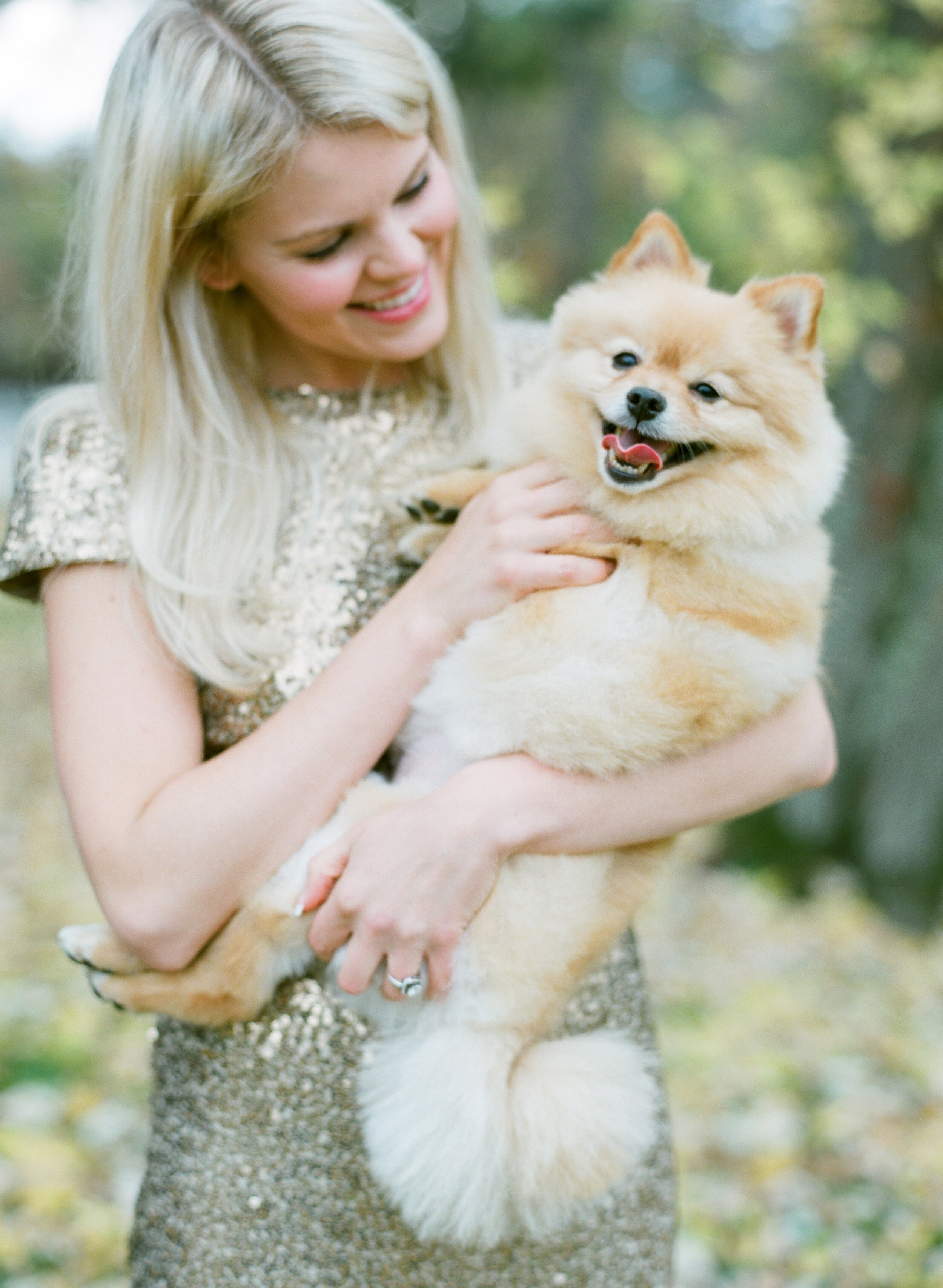 "gold sequin dress for photos"