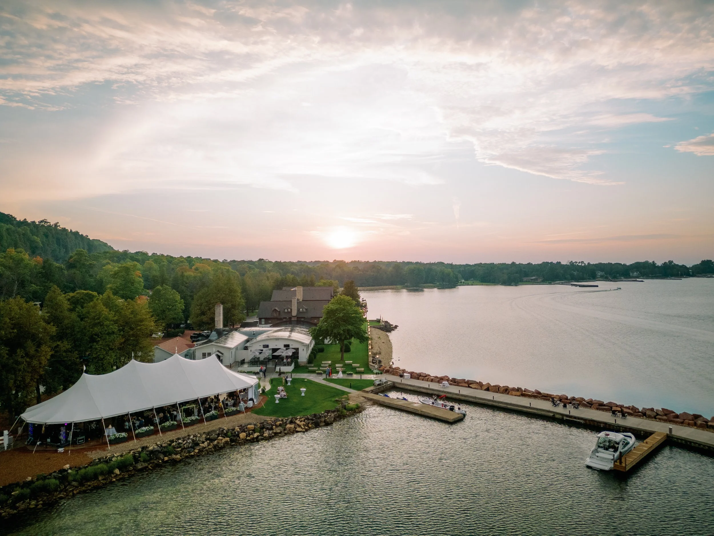 031-alpine-resort-door-county-wedding.JPG