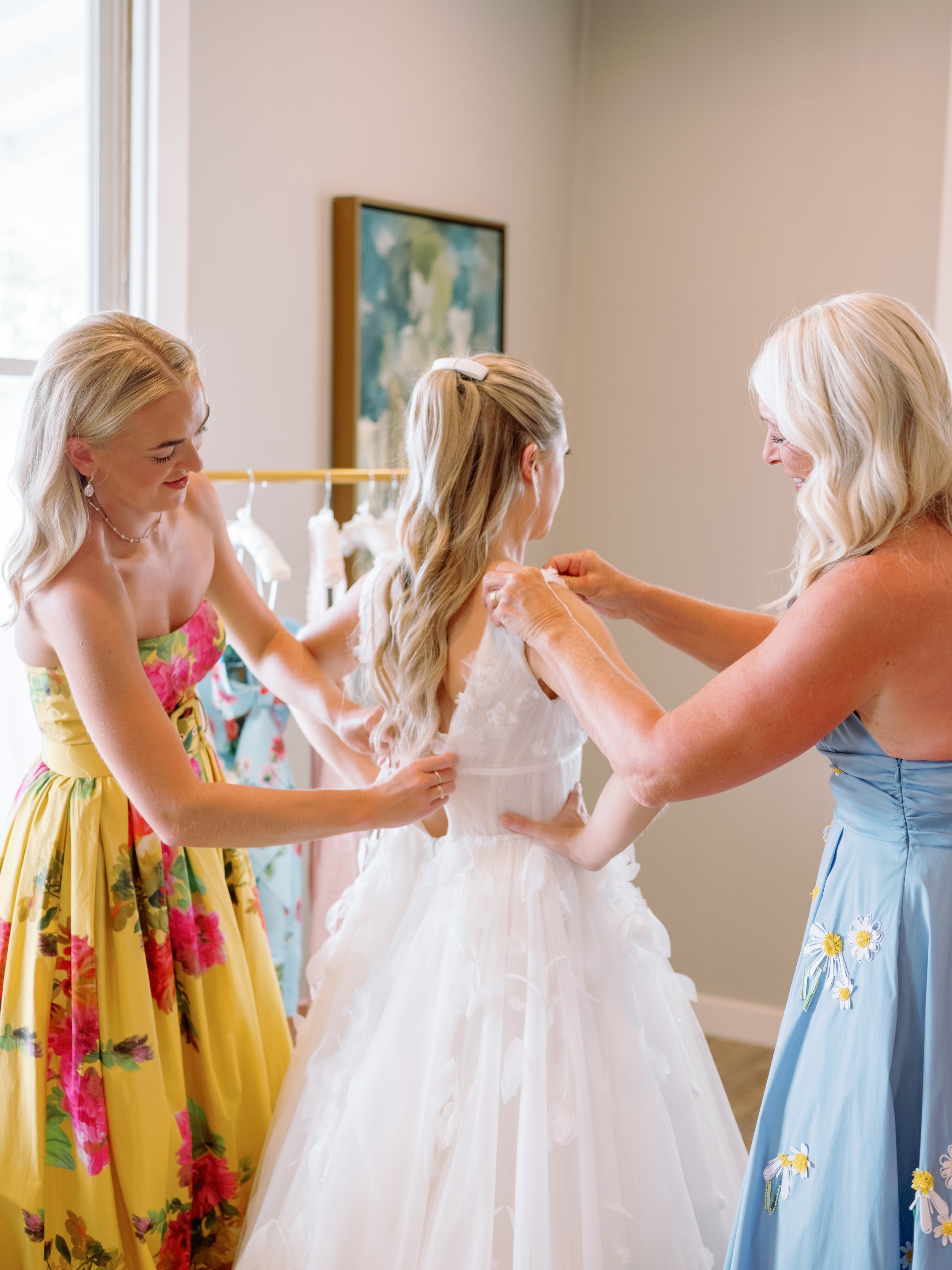 MD0075-McCartneys-MadisenDaneWedding.jpg