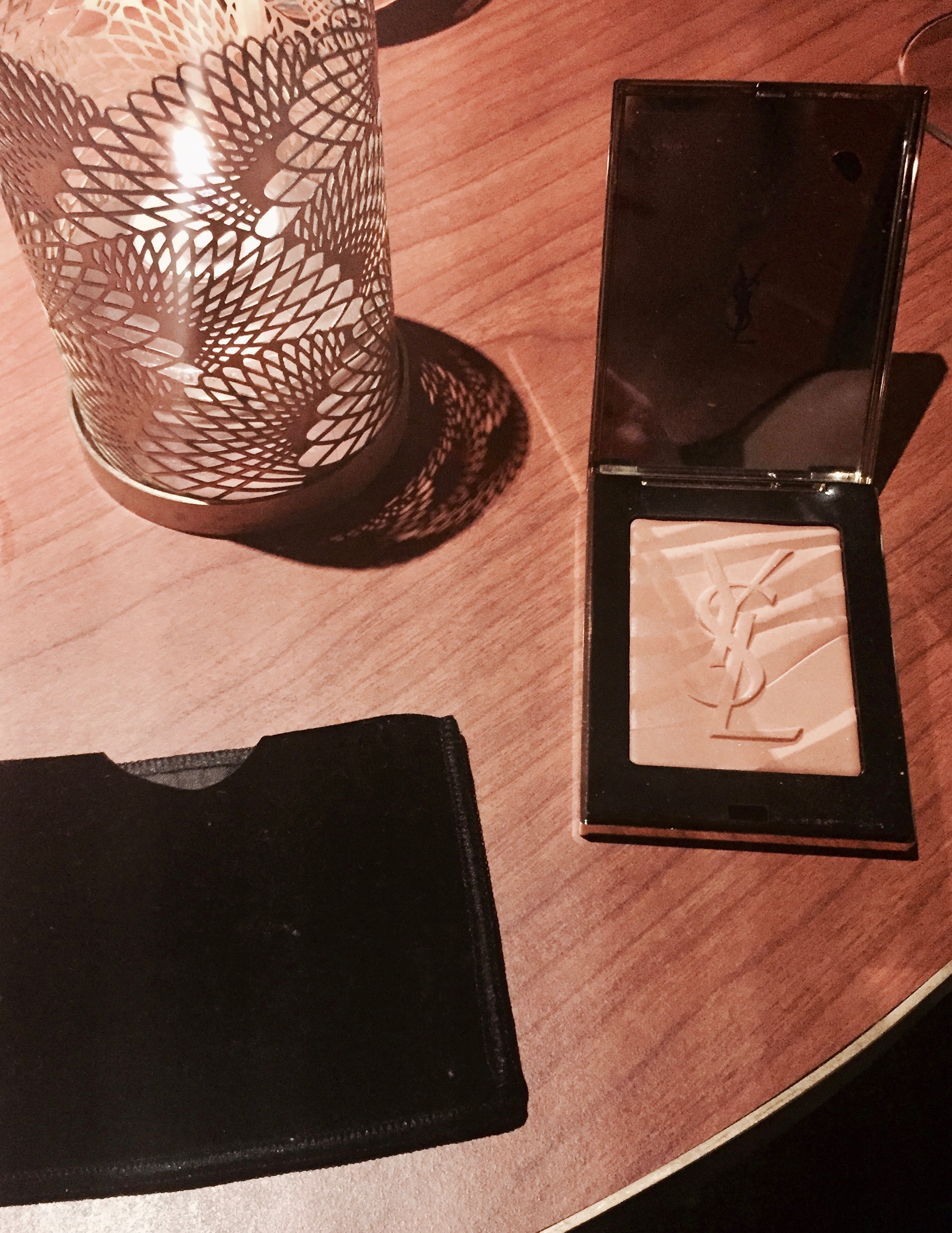 Yves Saint Laurent, Les Sahariennes Bronzing Stones. I really love the box and the cover case that it comes with too.