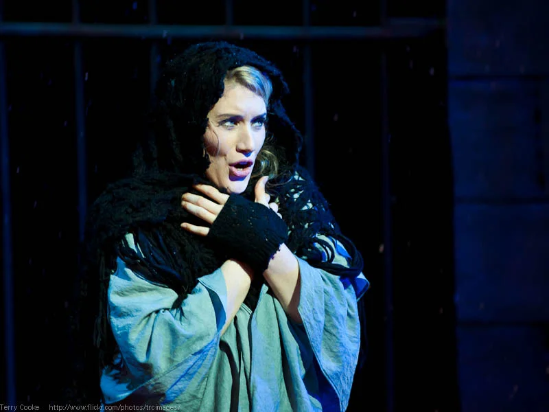 Sarah Toth - La Boheme - Mimi 2 copy.jpg